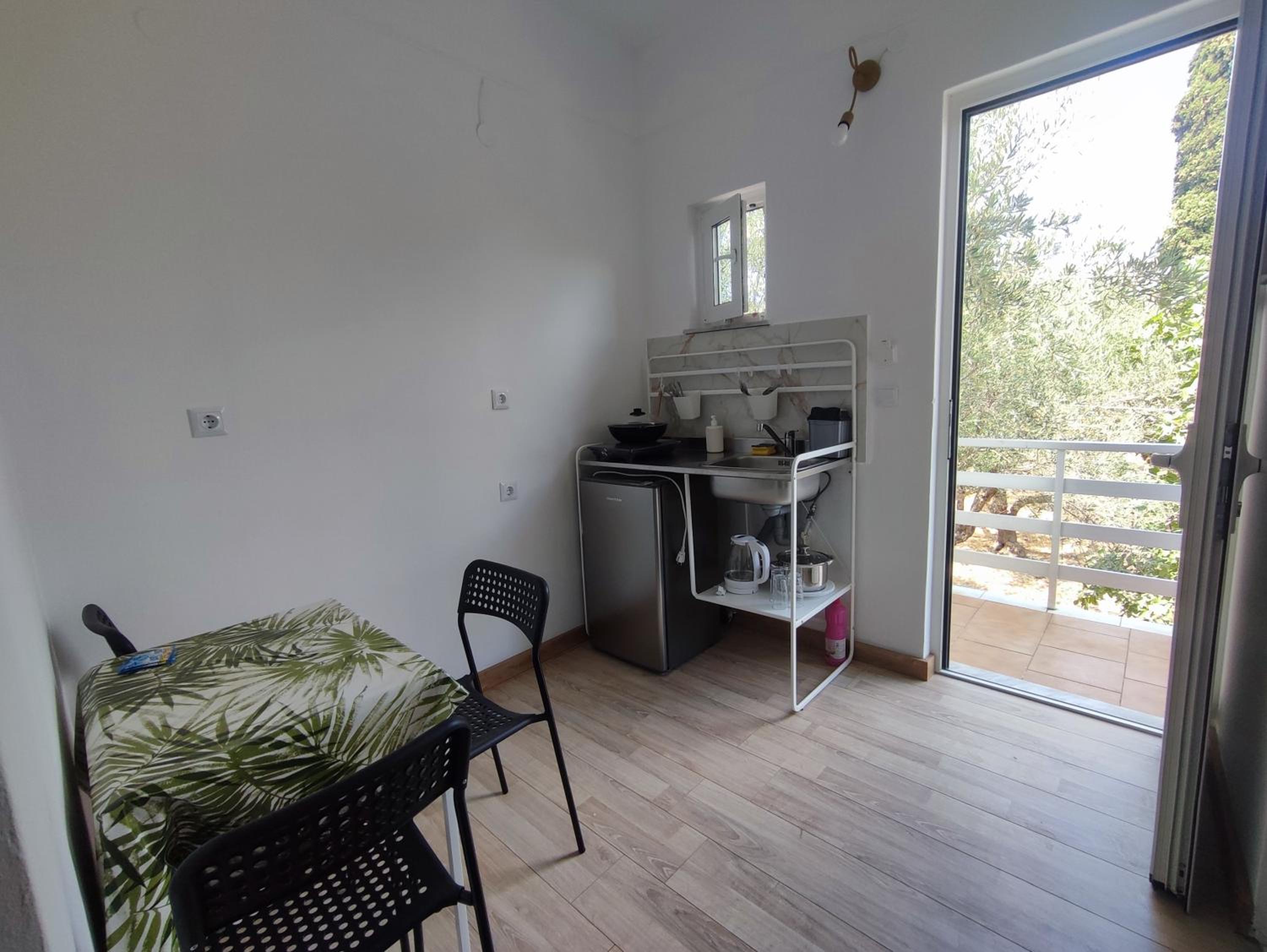 Karavaki apartments