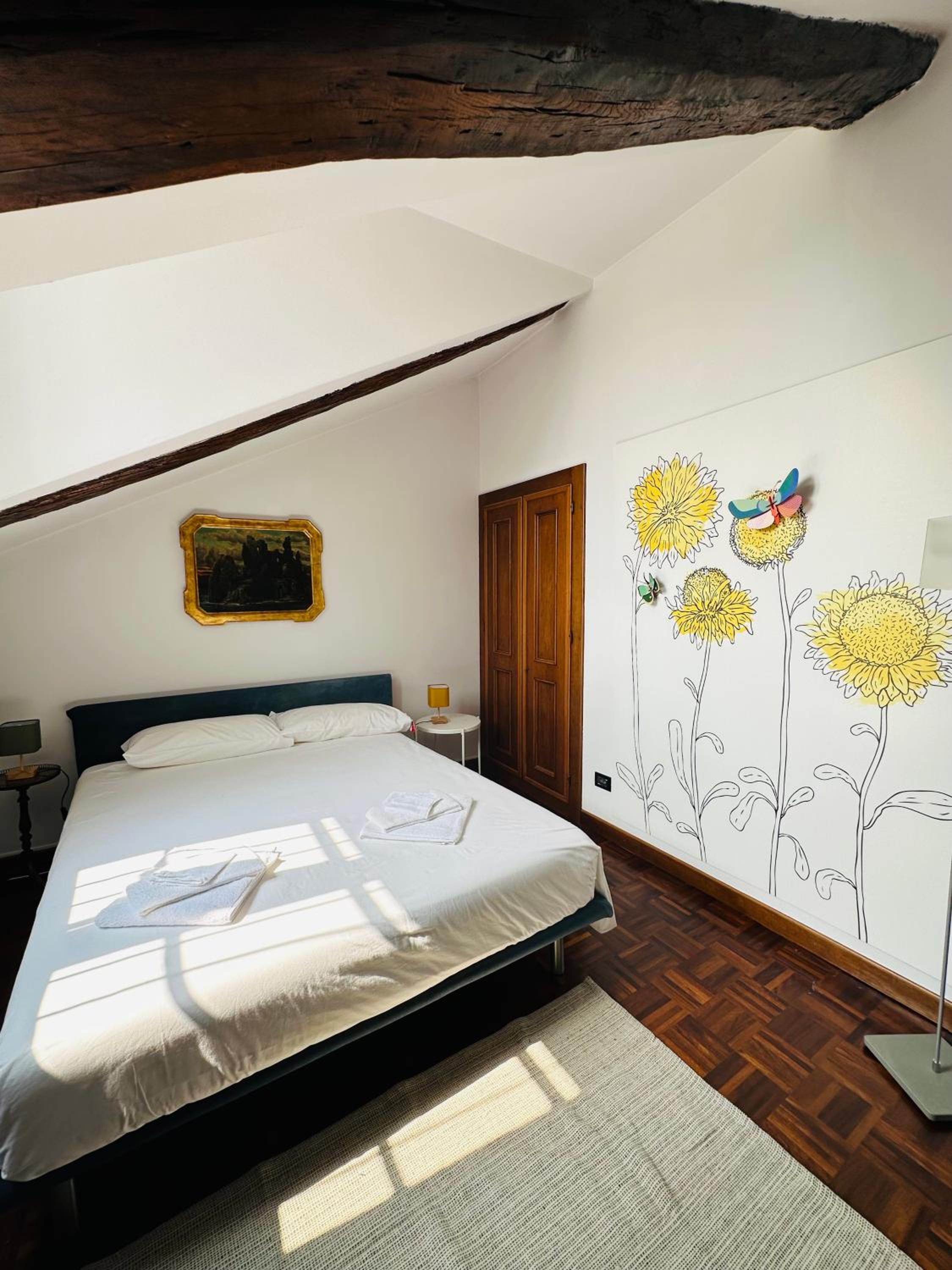 HOUSE with TERRACE photo 3