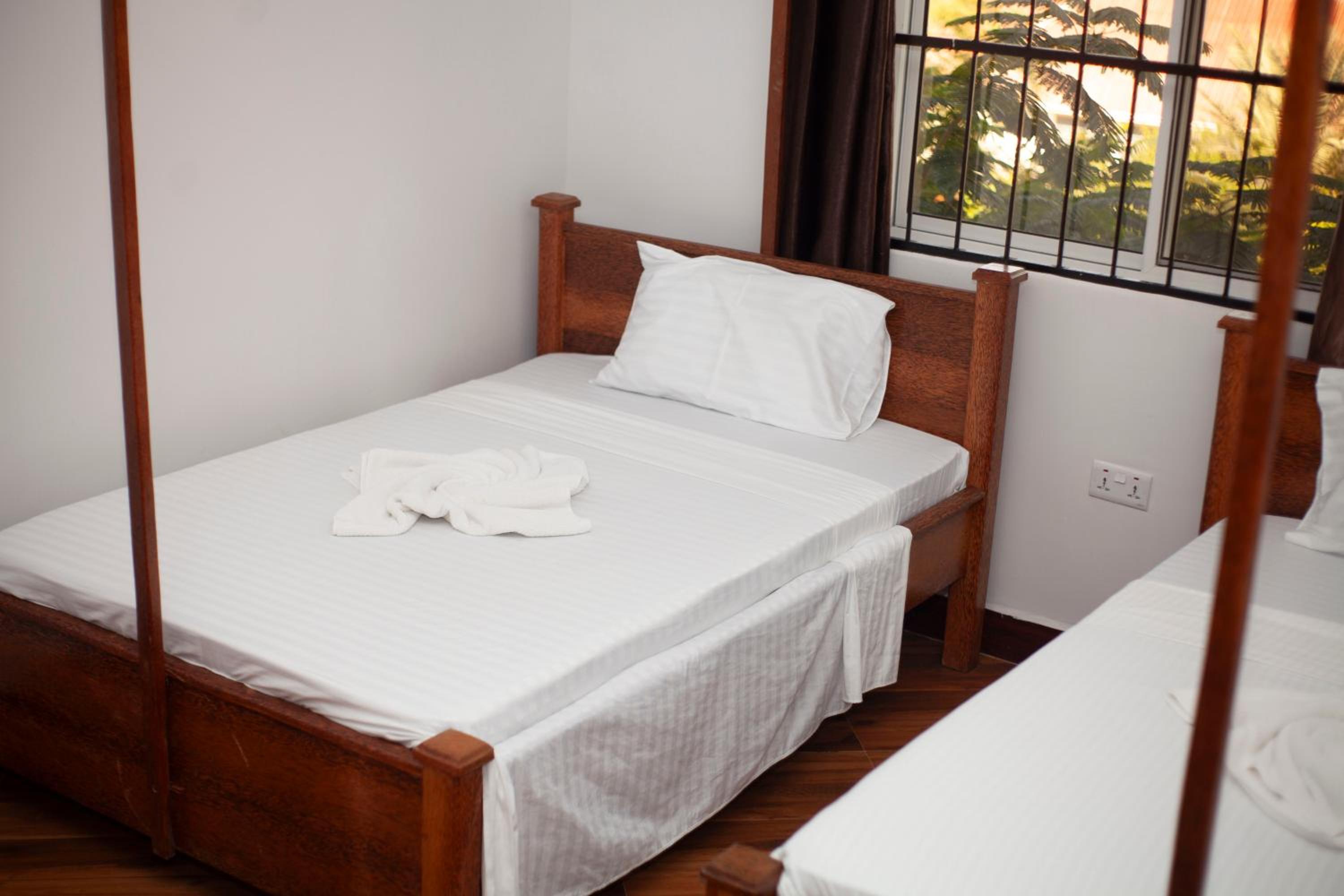 Mangi Mangi Accomodation view 2