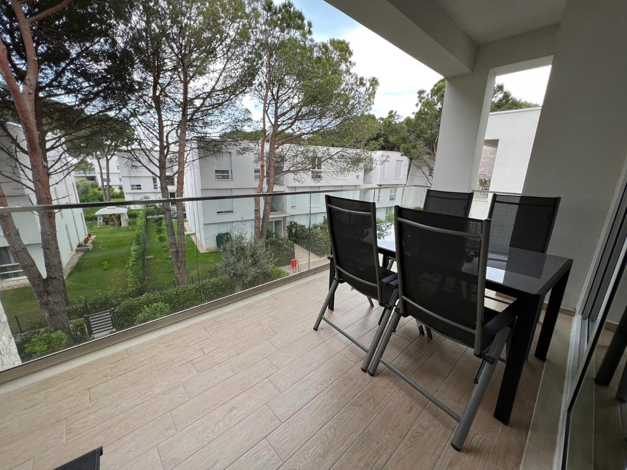 Rent Apartament Lalzy Bay