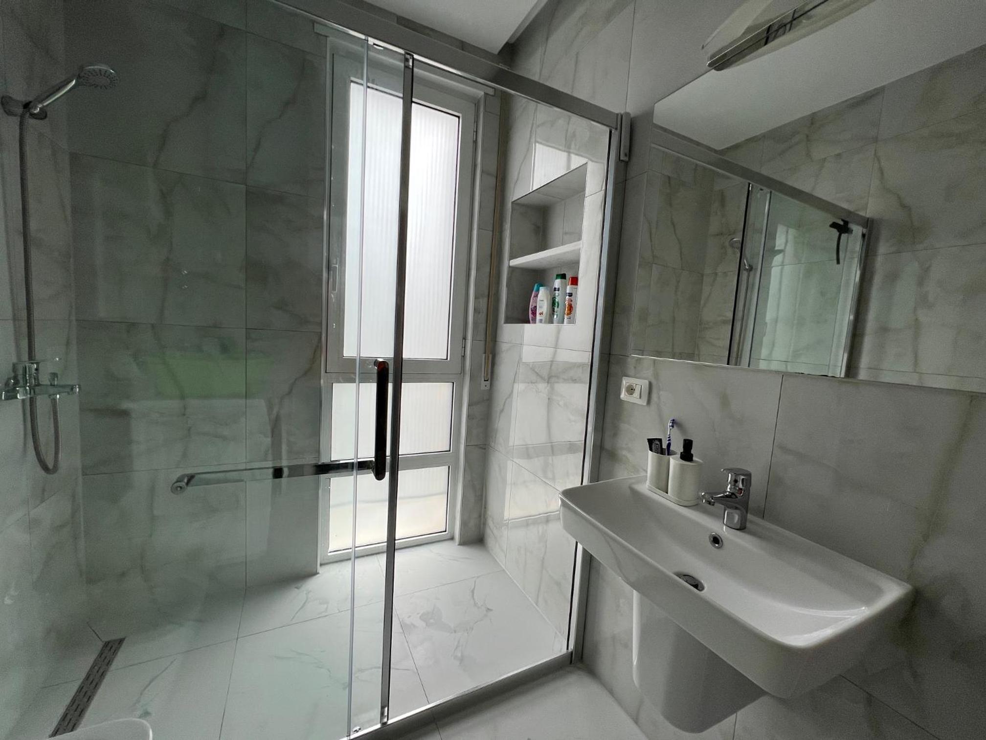 Rent Apartament Lalzy Bay