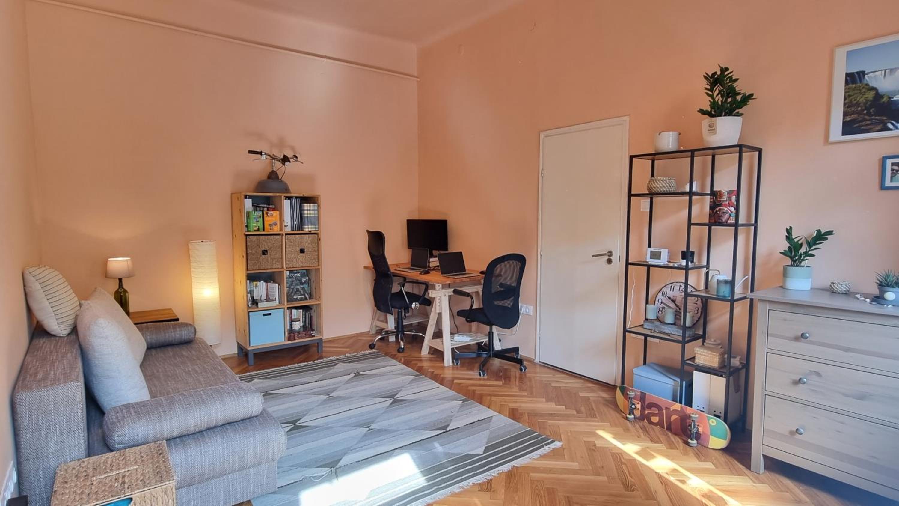 Budapest CityPark Getaway Quiet Historic Flat & Free Parking view 3