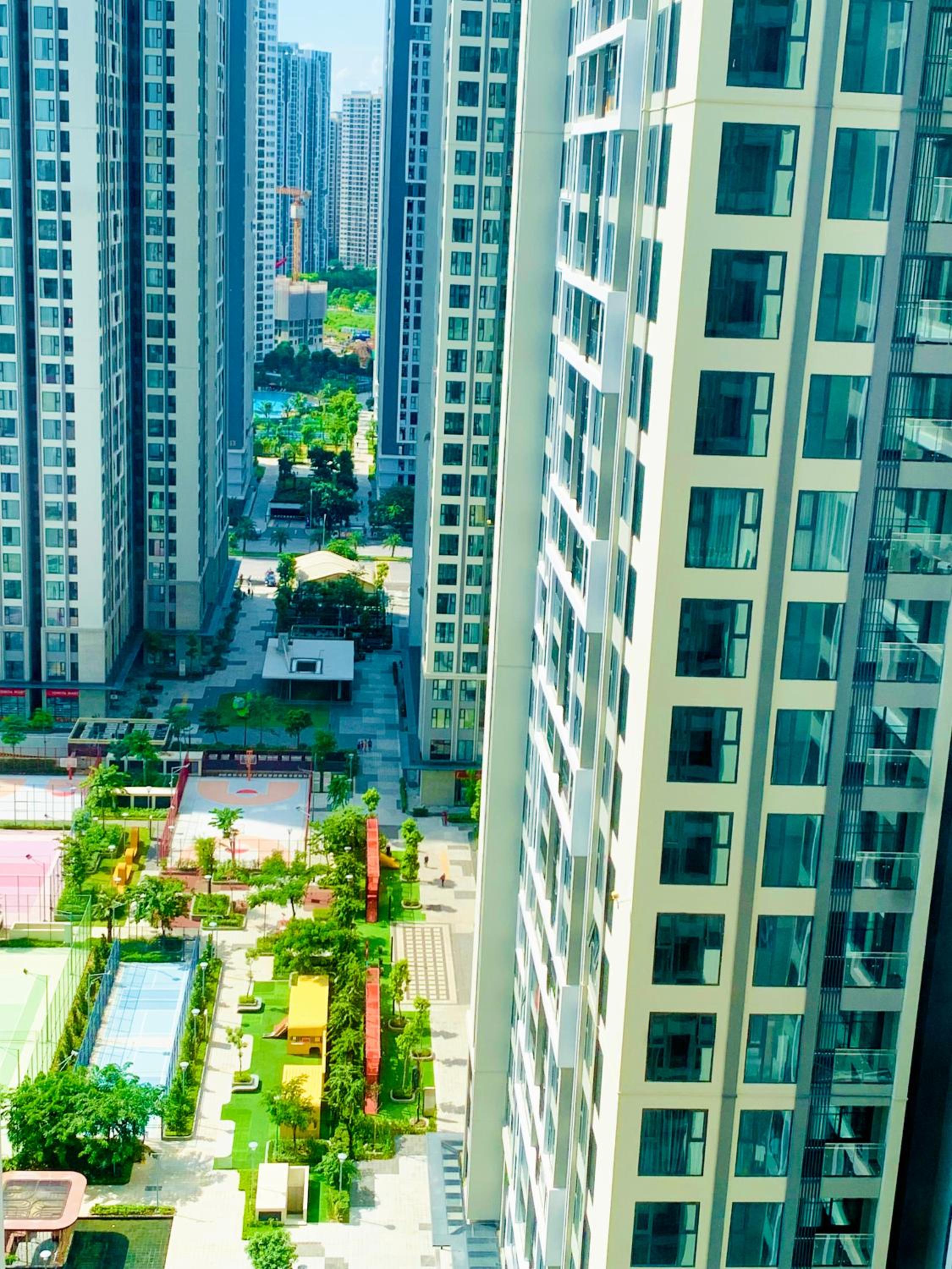Feliz Homestay - Vinhomes Smart City view 3