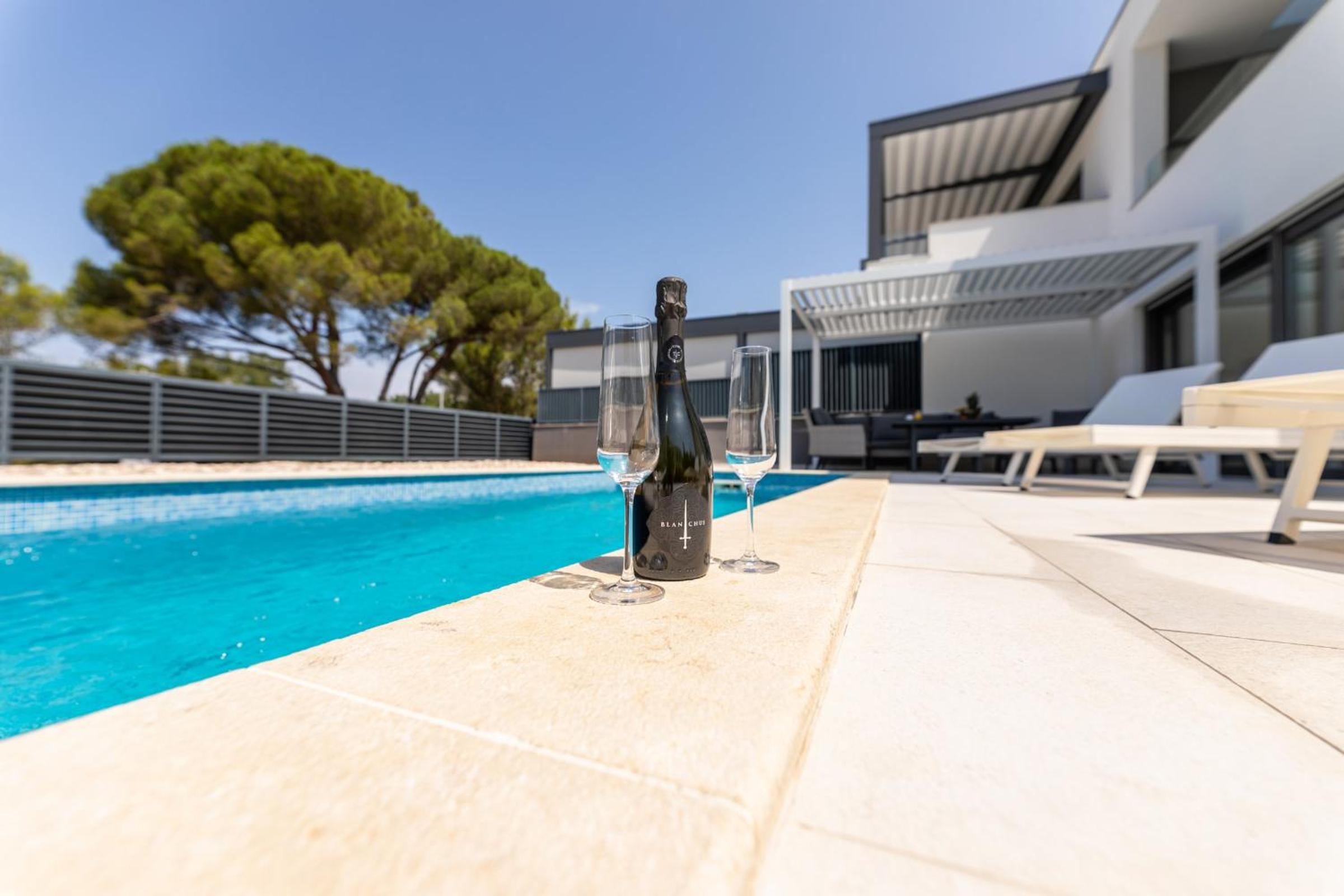 Villa Dolores by EL-PI TOURS