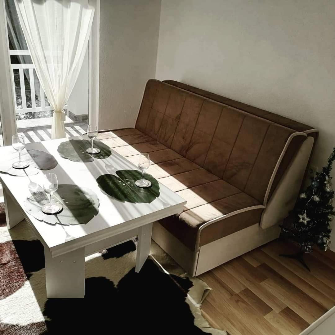 Silent home