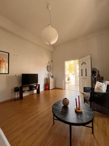 Panos Apartments