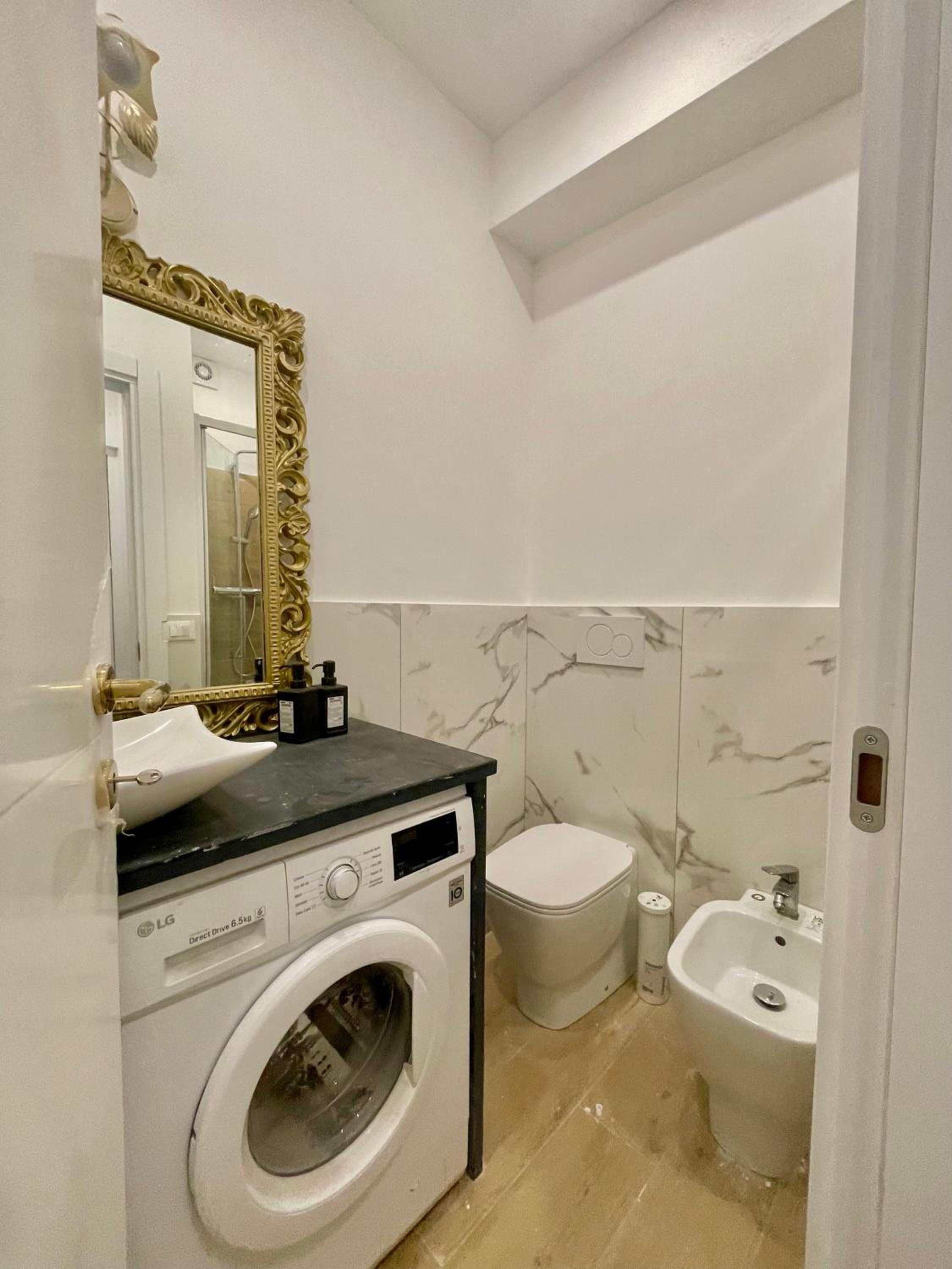 Happy Family Apartments Imperiale view 4