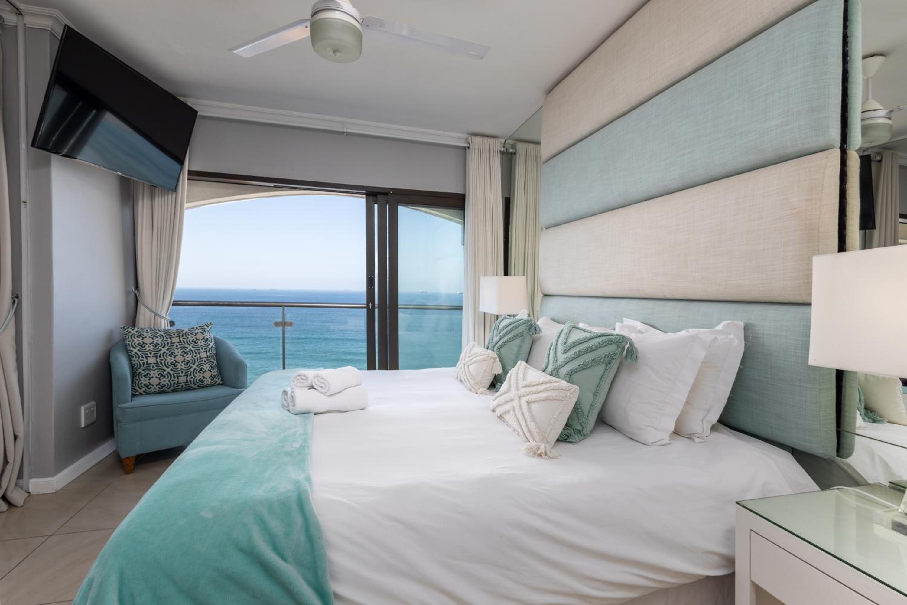 803 Bermudas - by Stay in Umhlanga