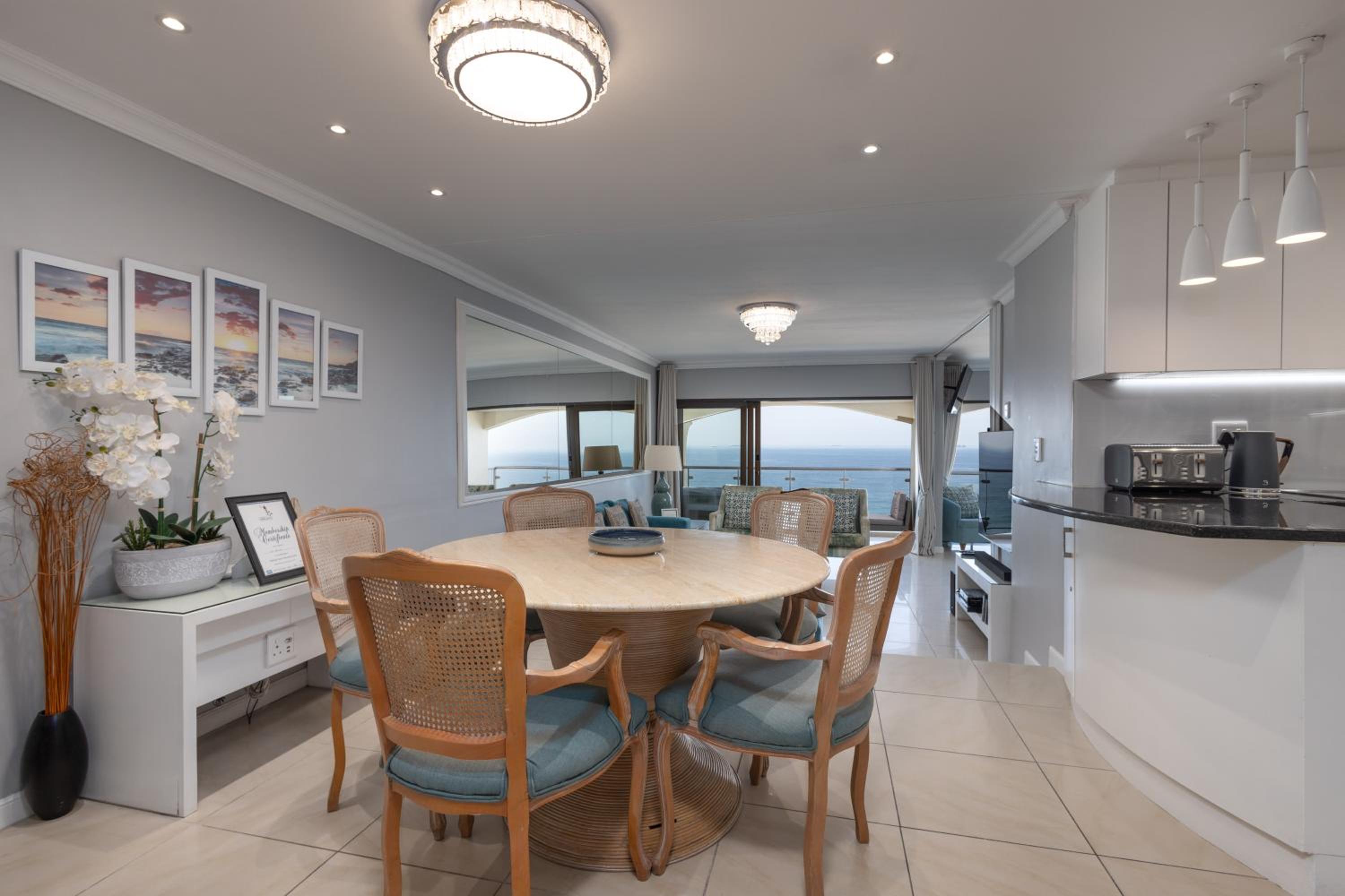 803 Bermudas - by Stay in Umhlanga