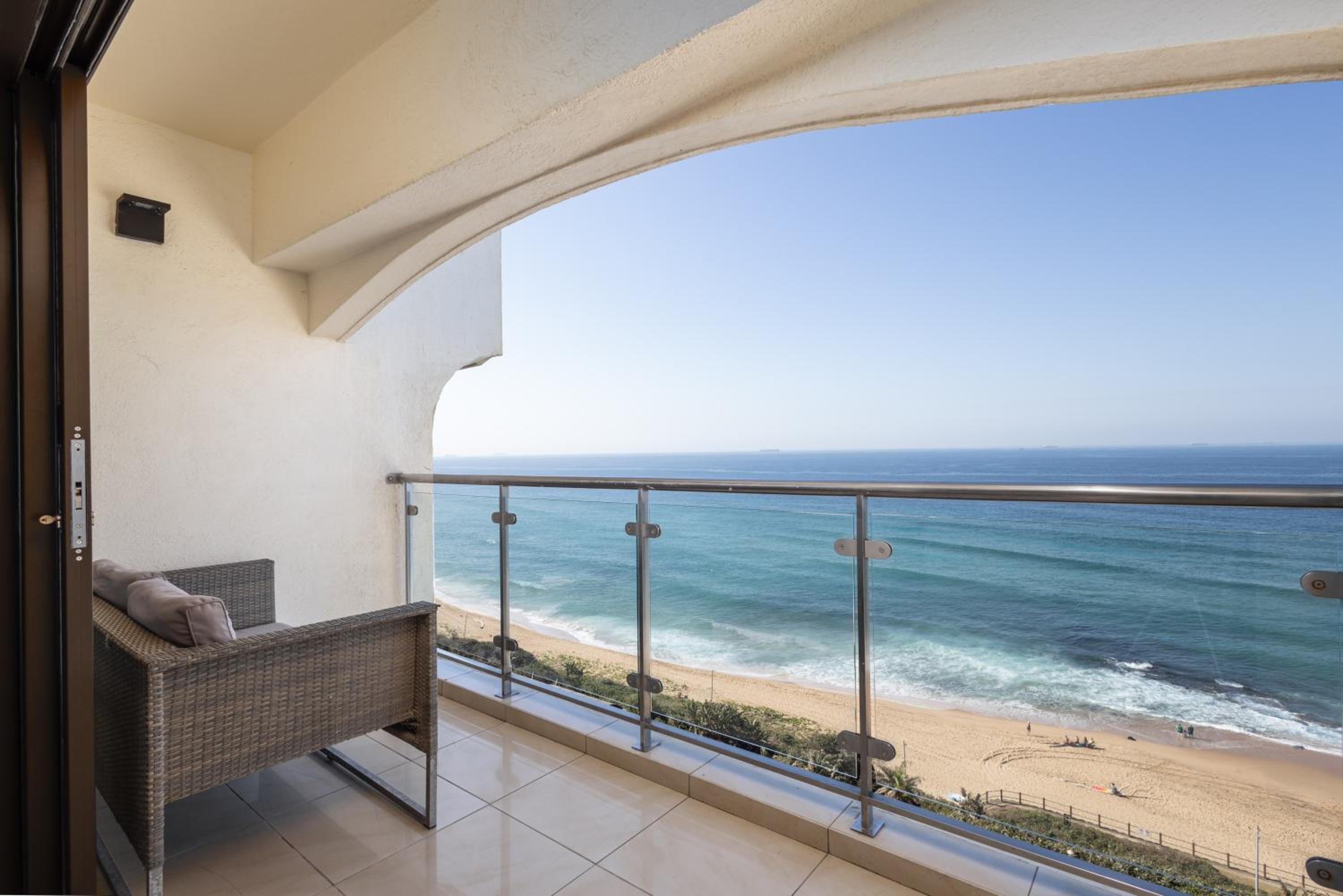 803 Bermudas - by Stay in Umhlanga