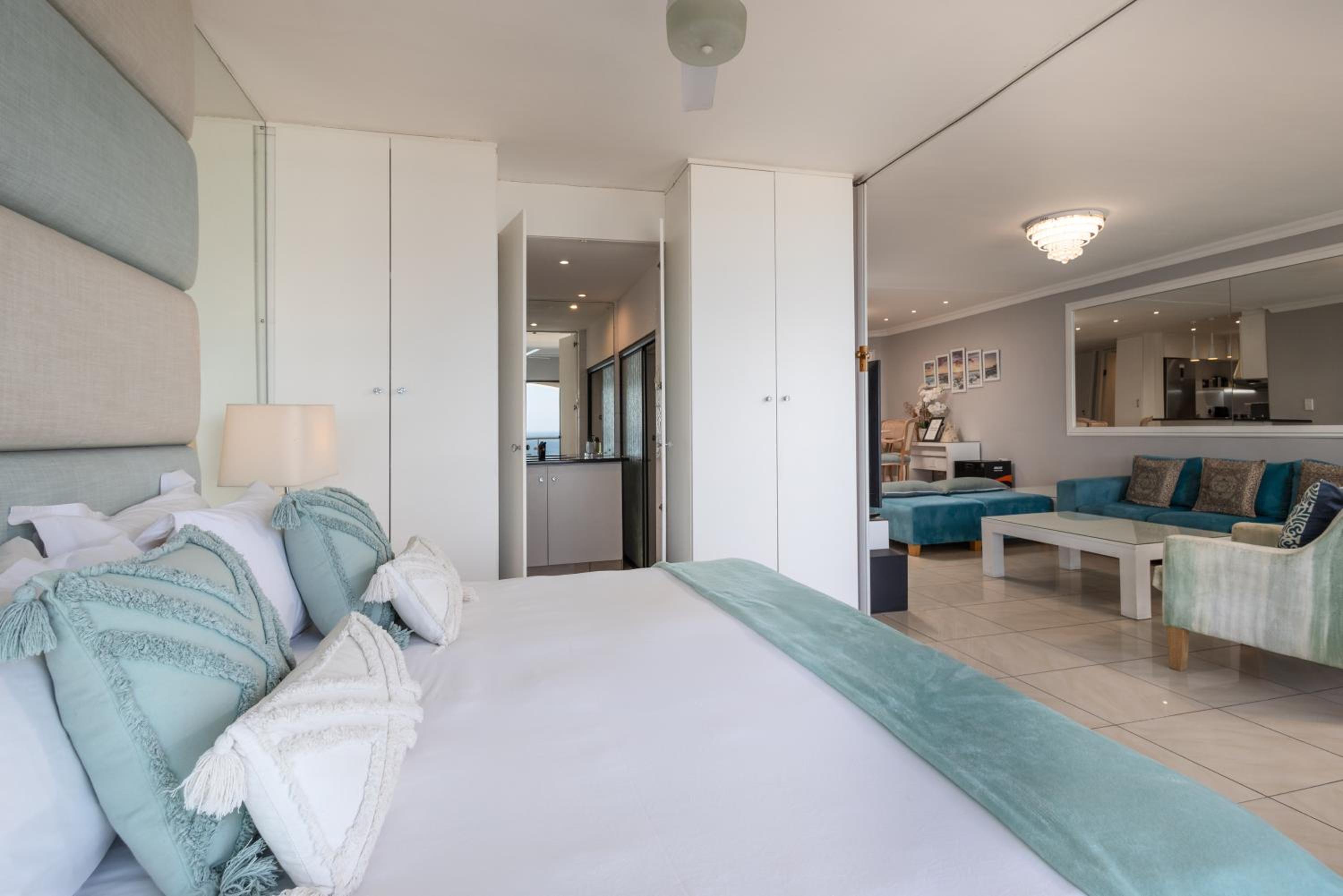 803 Bermudas - by Stay in Umhlanga