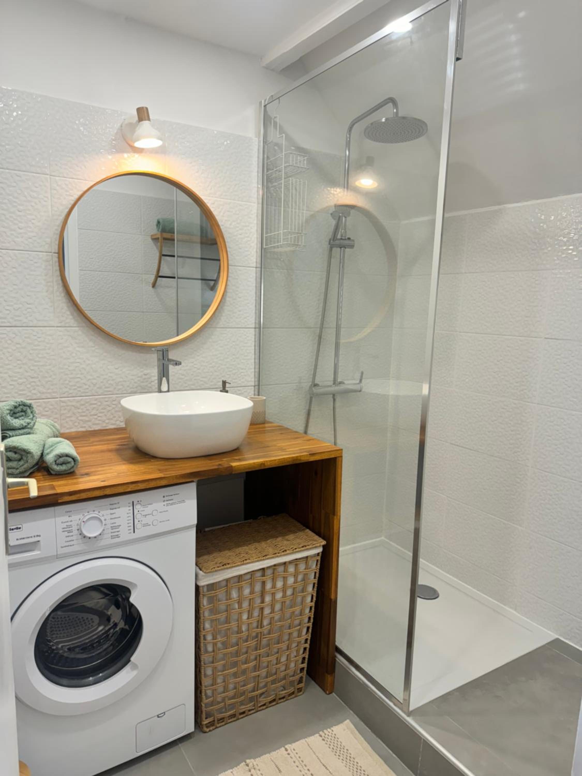 Duplex vue mer - piscine - 5 min des plages
