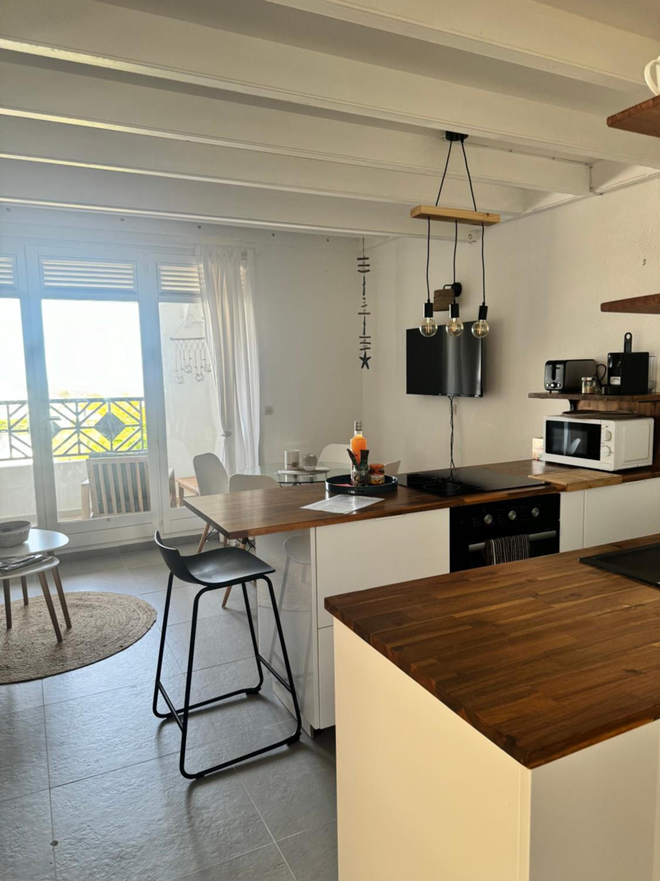 Duplex vue mer - piscine - 5 min des plages