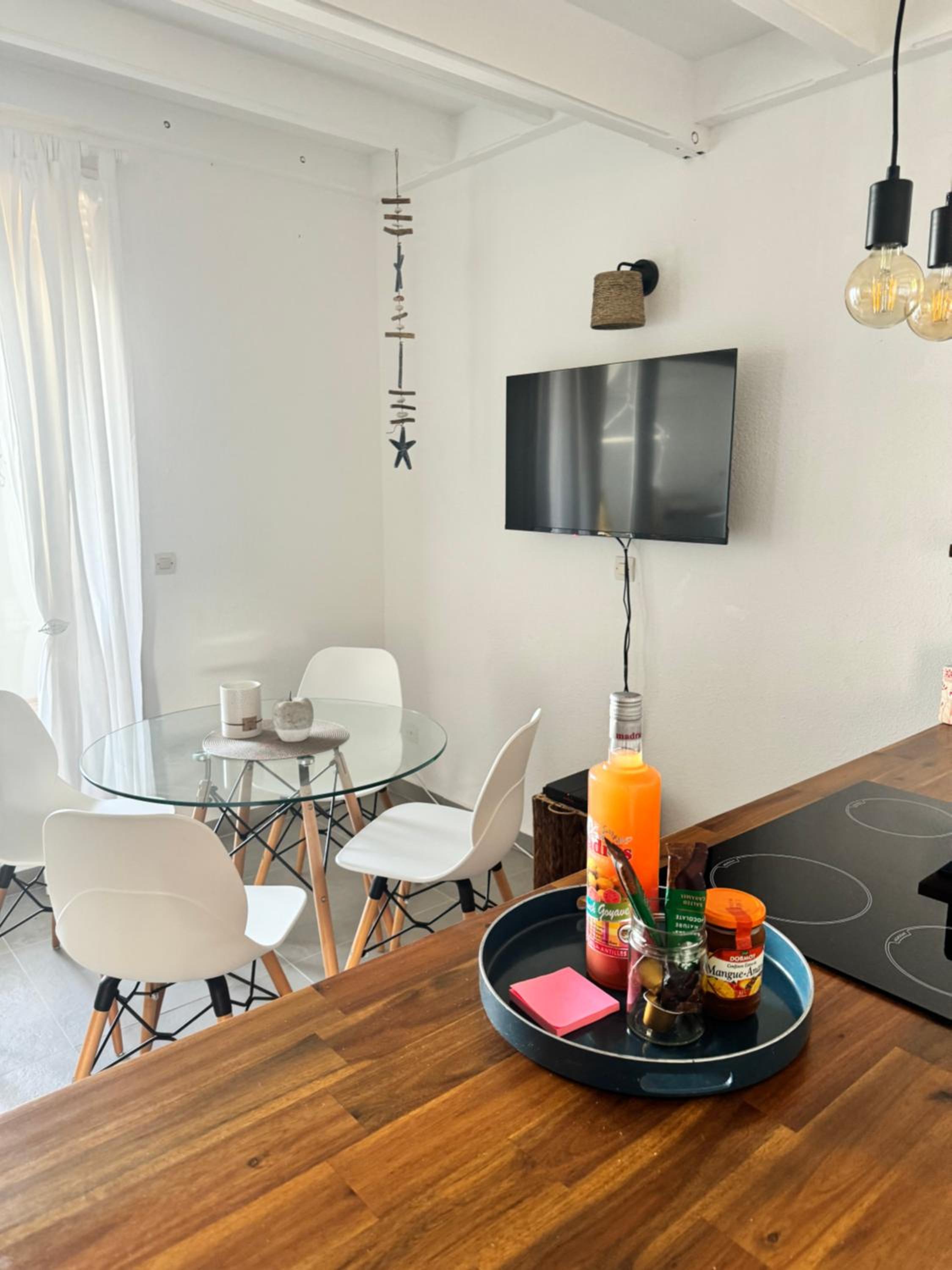 Duplex vue mer - piscine - 5 min des plages