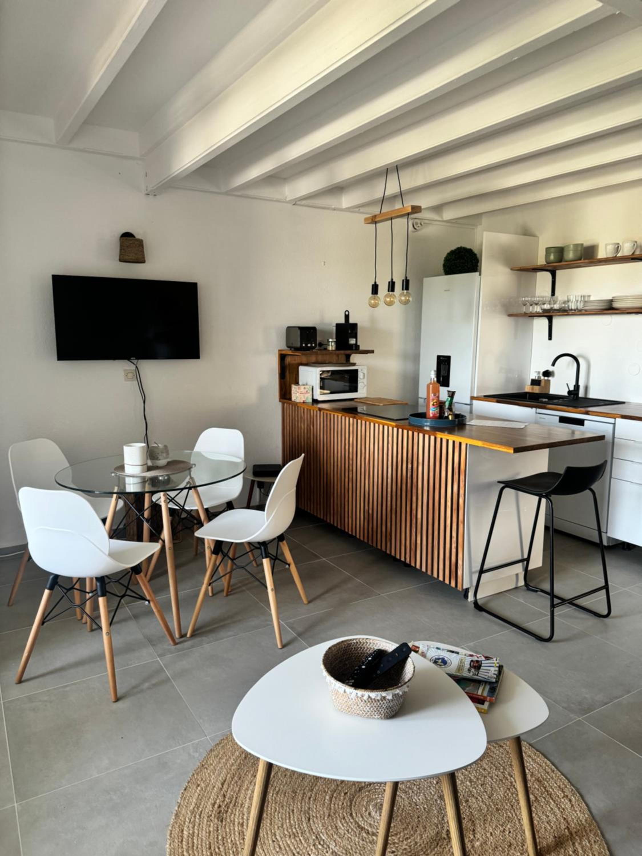 Duplex vue mer - piscine - 5 min des plages