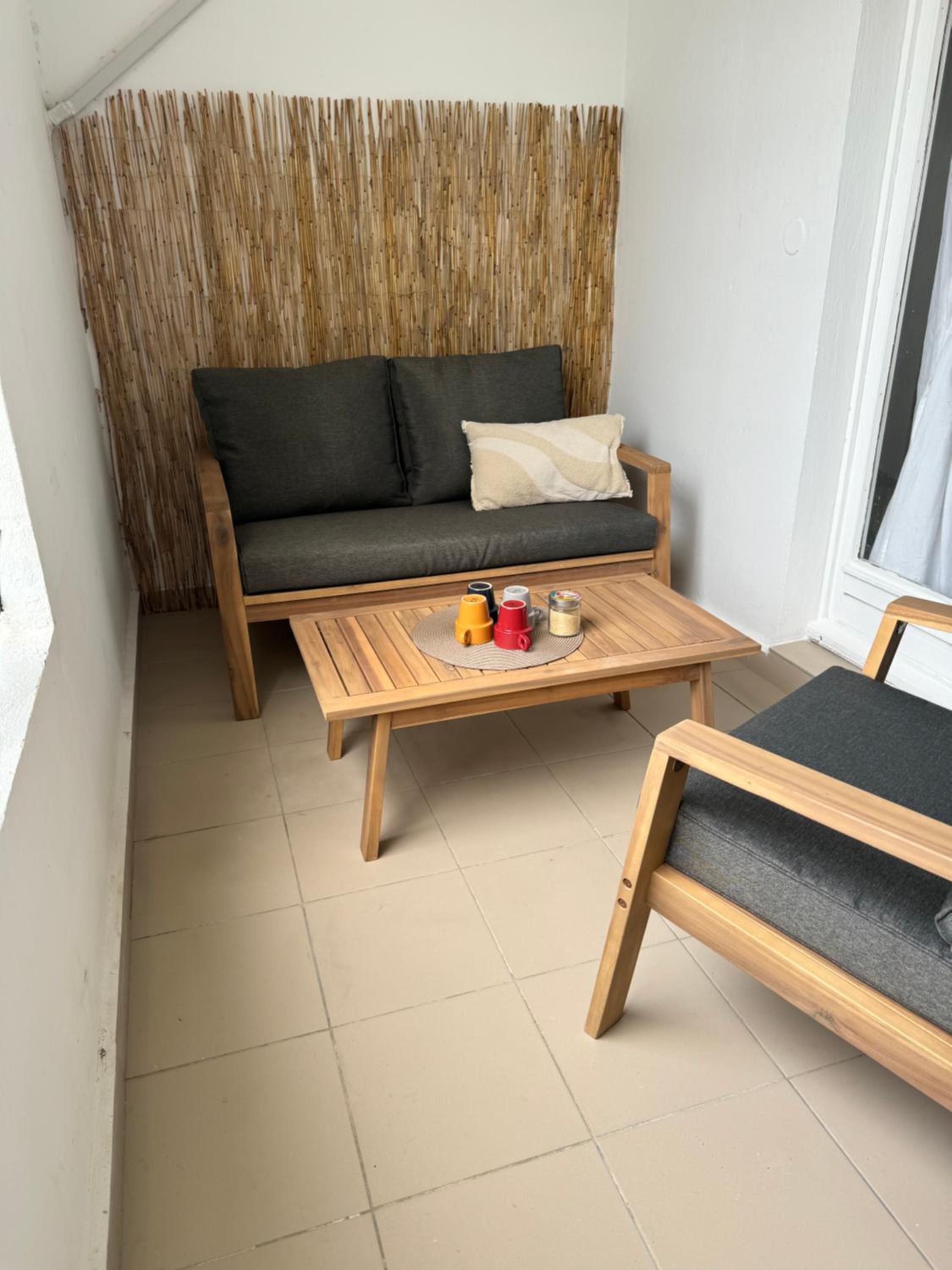 Duplex vue mer - piscine - 5 min des plages