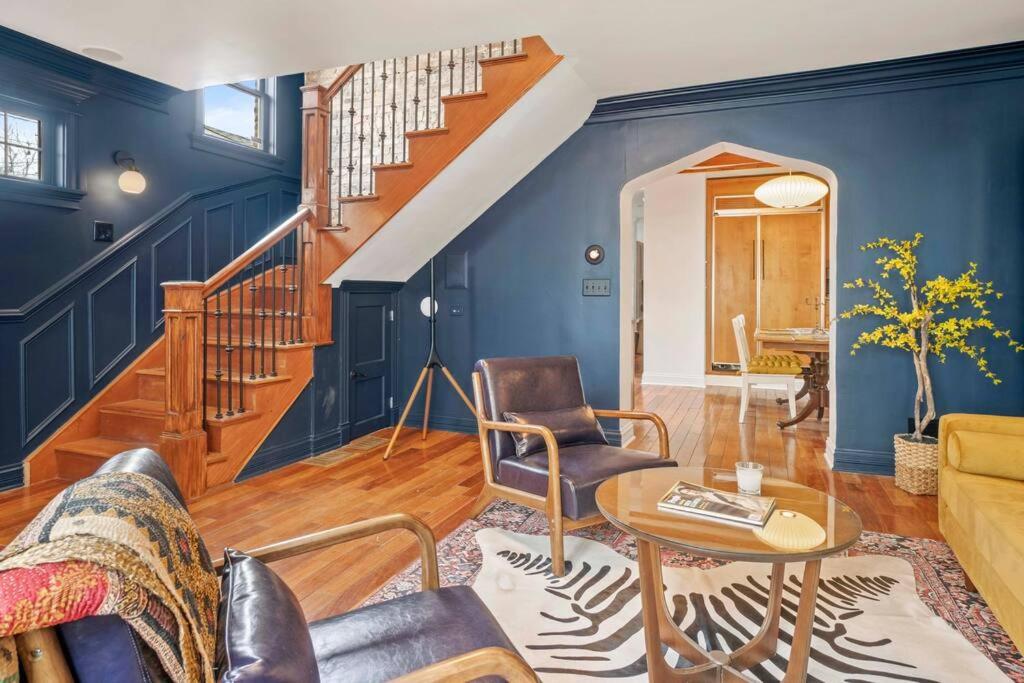 Roscoe Village Family Hideaway