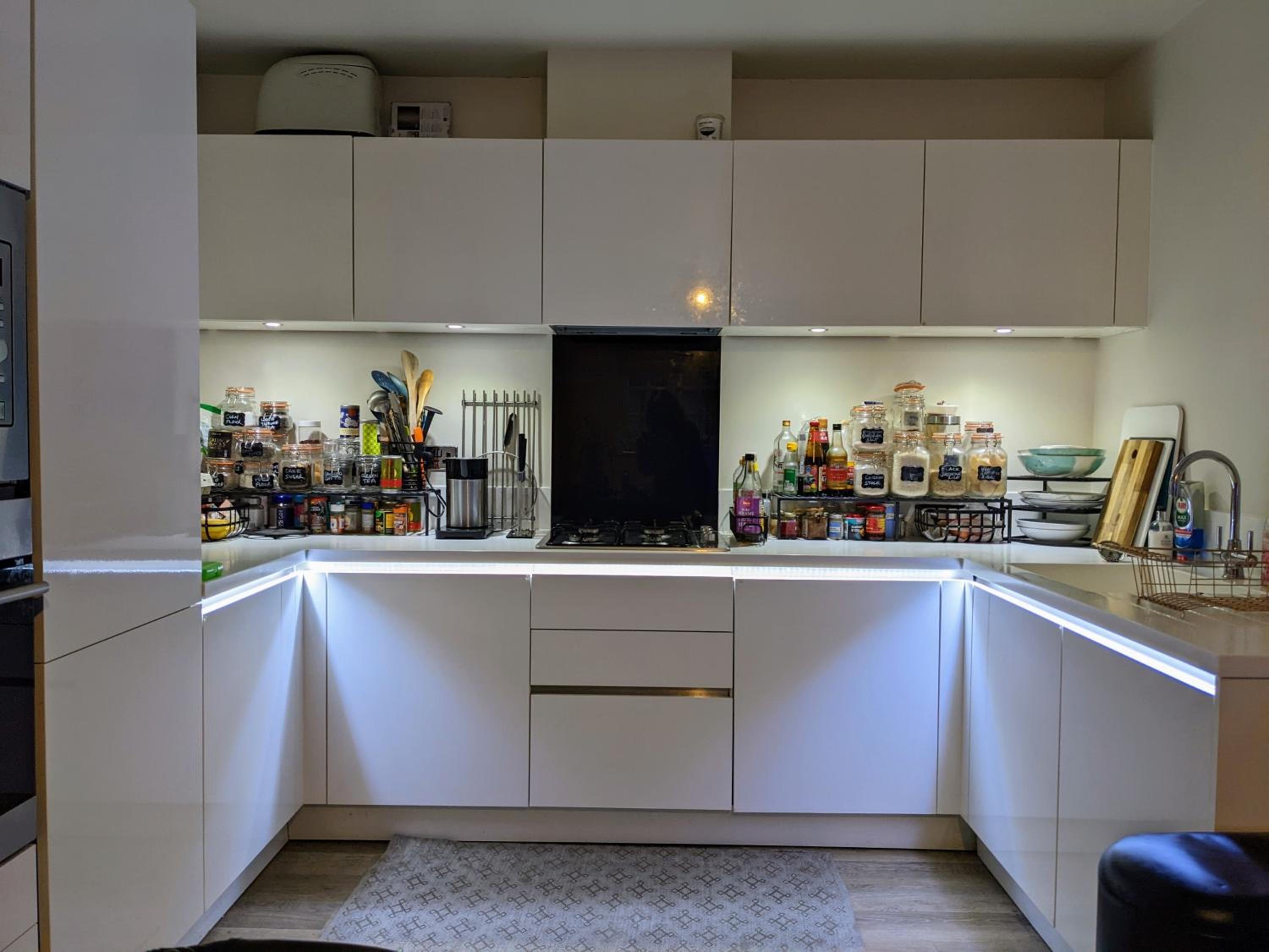 Zen Haven Court - Luxury Double Room with Bathroom by East Croydon view 4