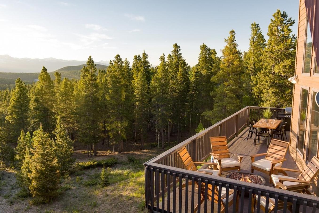 Serene Retreat Amazing Views Hottub Sauna, Xbox view 4