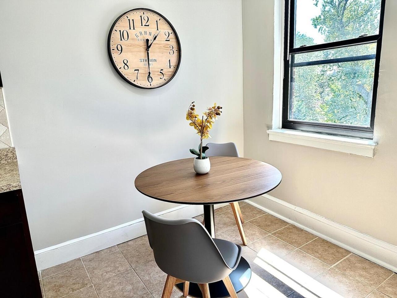 Lennox C301 Peaceful & Perfect Studio Apt view 5