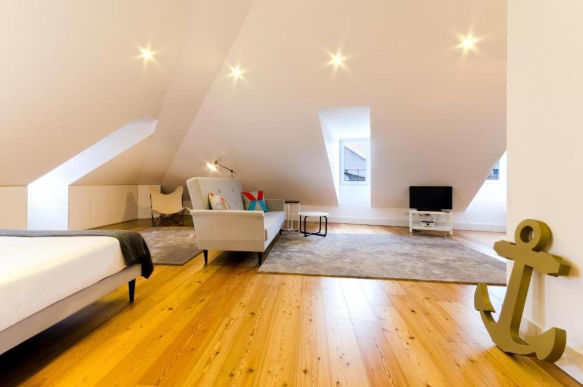 Light House Apartments - Casas da Baixa view 4