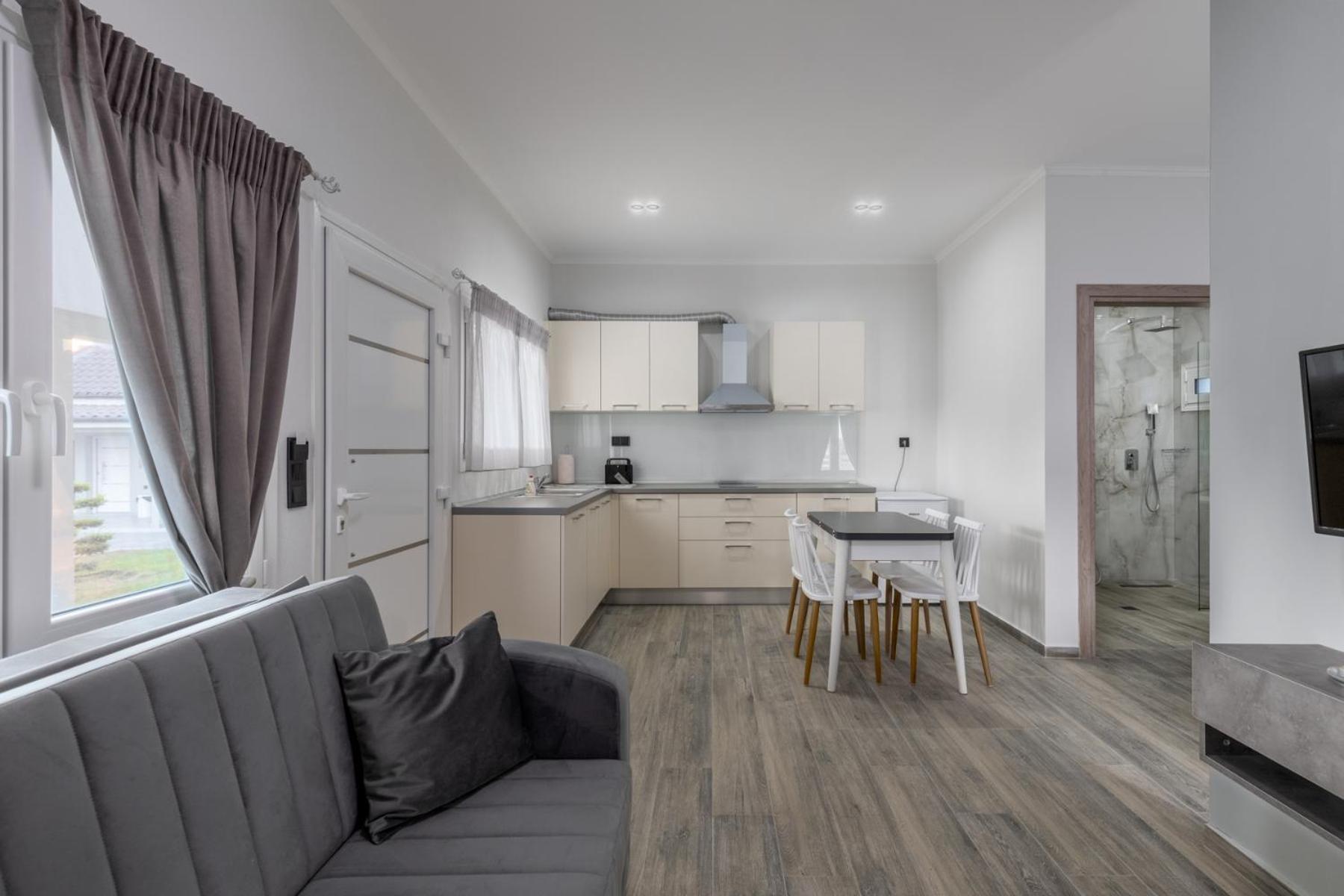 Carolina Apartment's