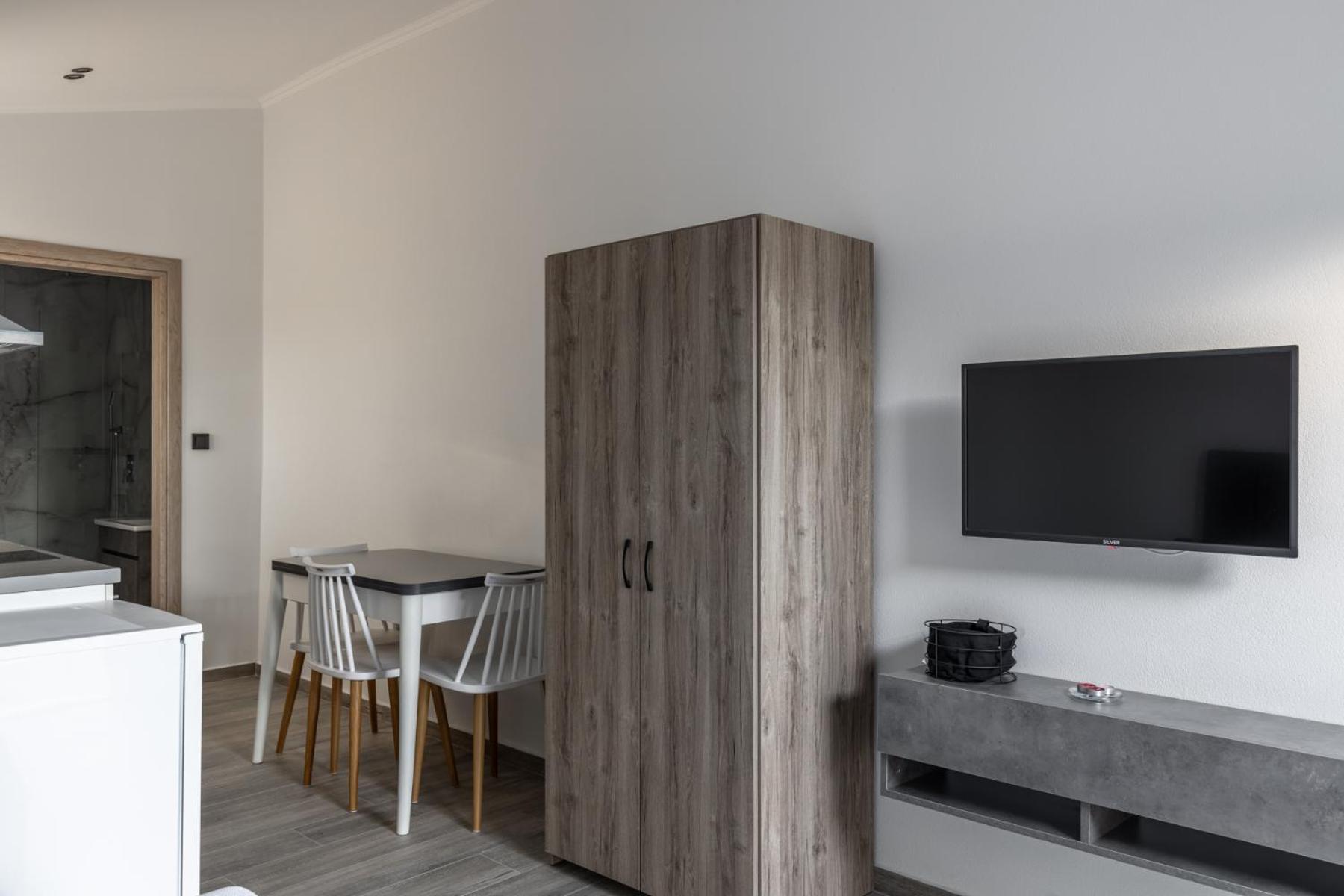 Carolina Apartment's