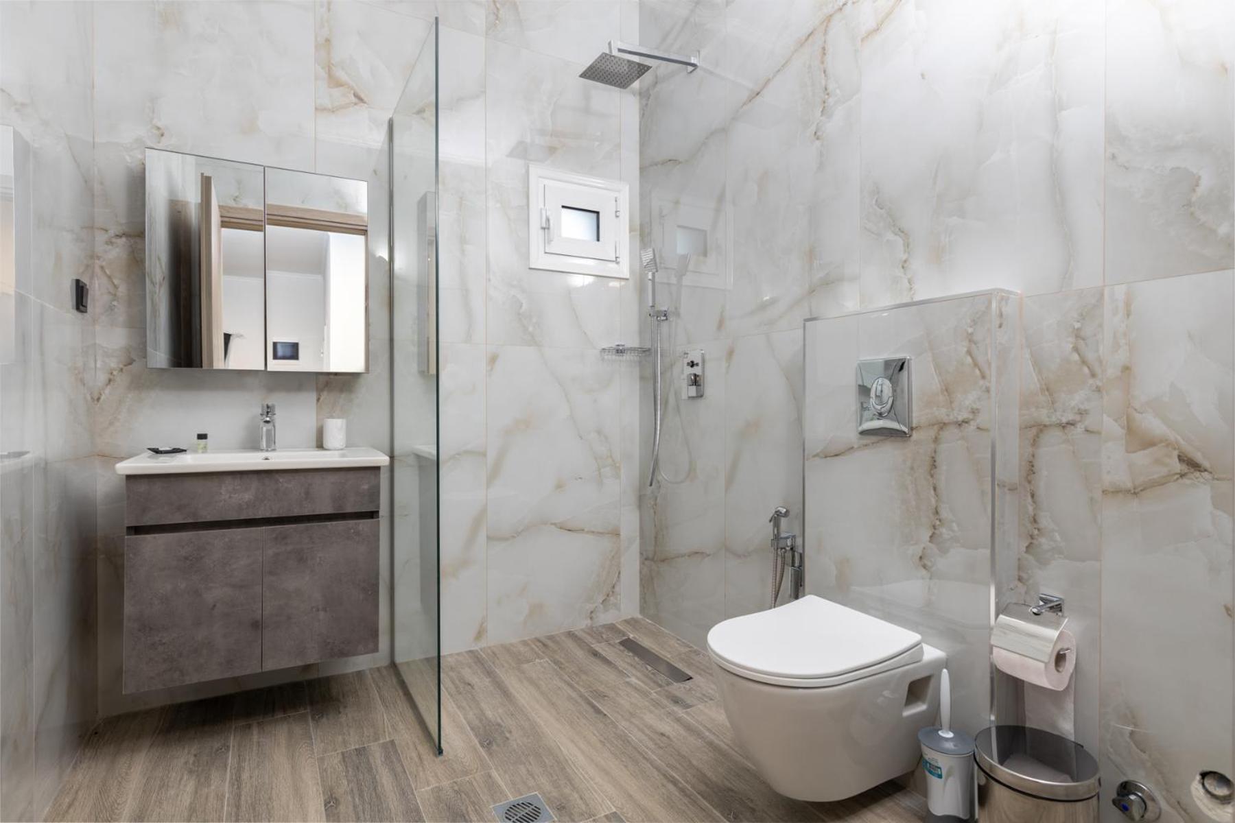 Carolina Apartment's