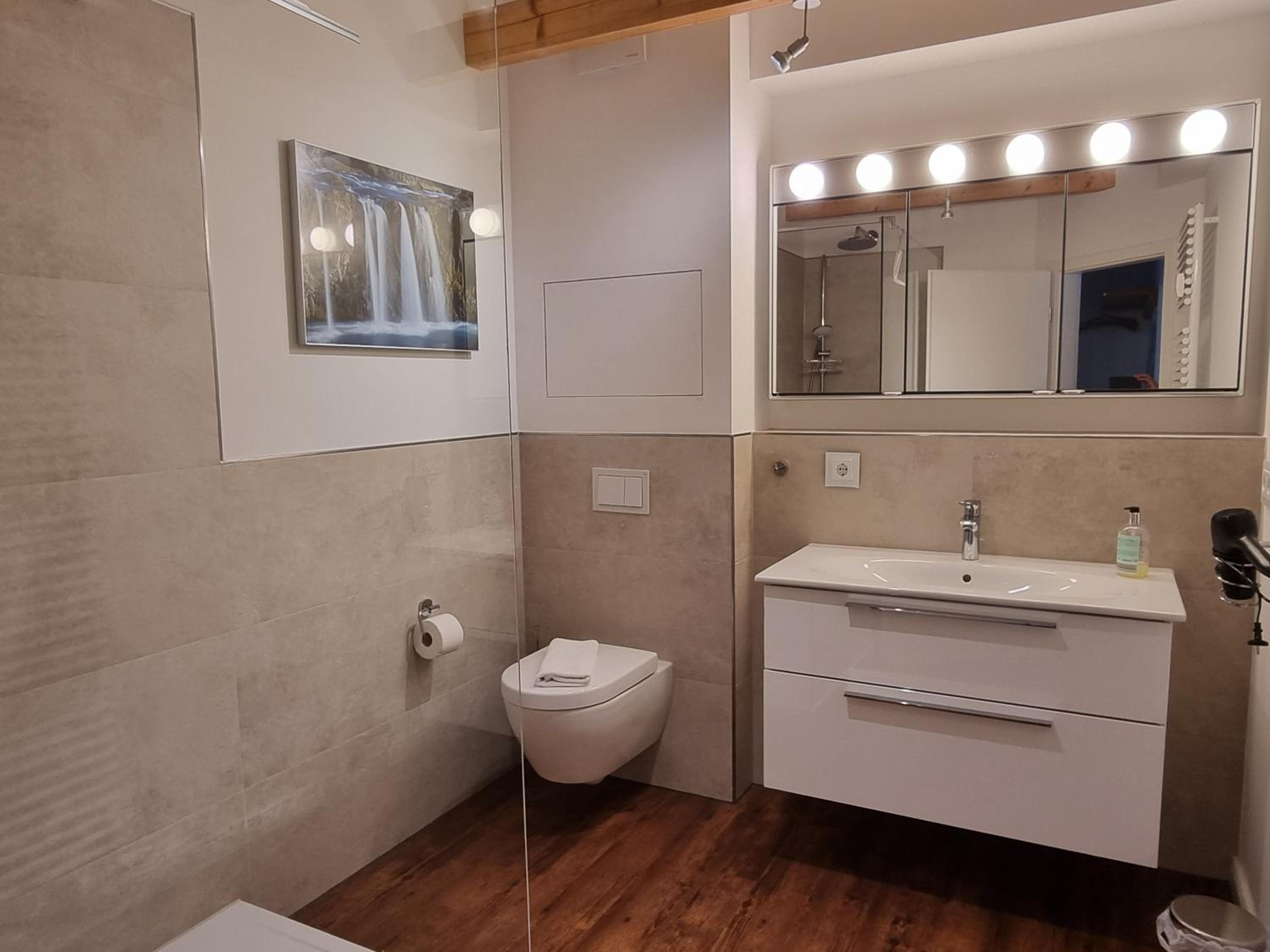 Ferienwohnung Lorenz en Sassnitz — bathroom