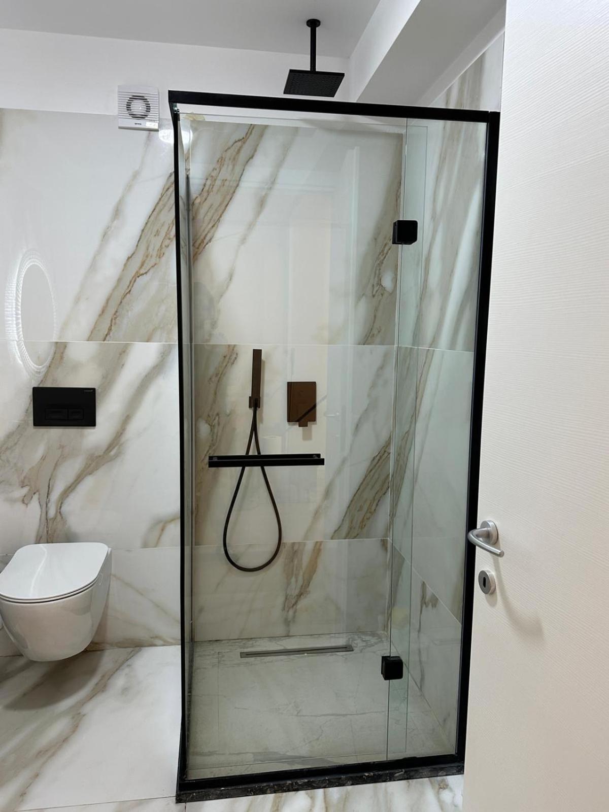 Studio White Titanic Luxury Mamaia view 4