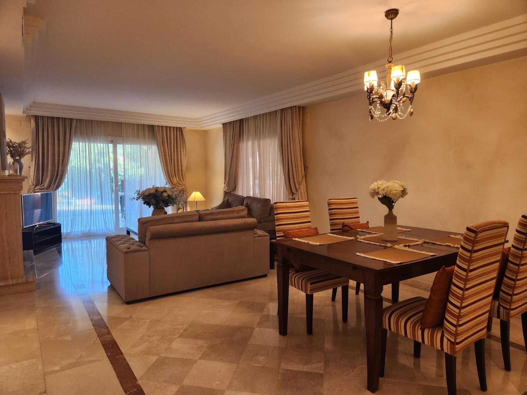 Marbella Vacations - Luxury 2 Bedroom Apartment, Sierra Blanca, Marbella - Property Image 26