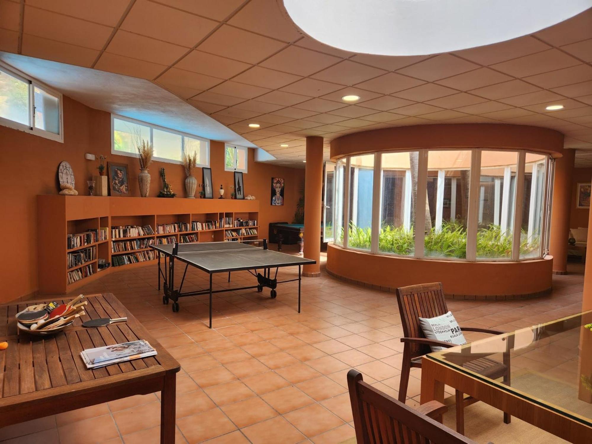 Marbella Vacations - Luxury 2 Bedroom Apartment, Sierra Blanca, Marbella - Property Image 34