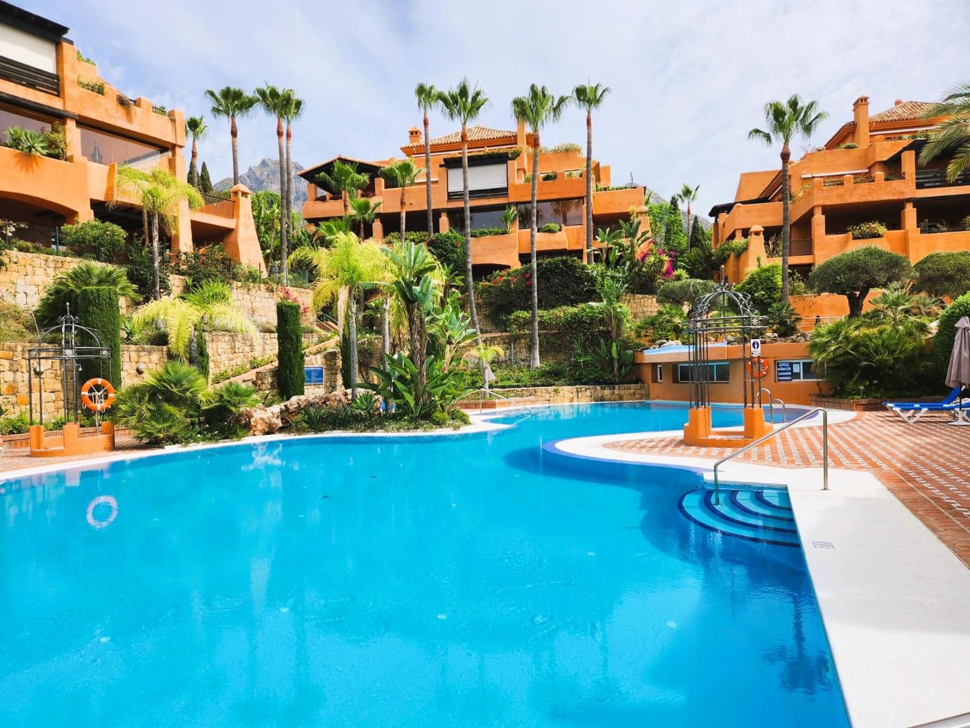 Marbella Vacations - Luxury 2 Bedroom Apartment, Sierra Blanca, Marbella - Property Image 6