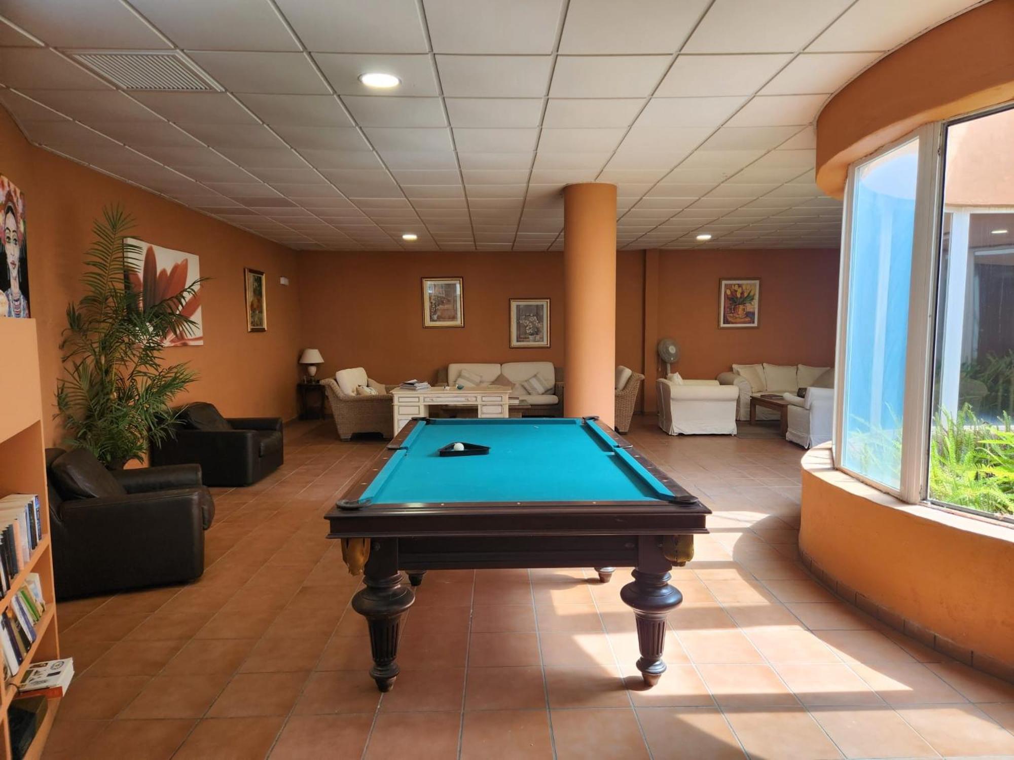 Marbella Vacations - Luxury 2 Bedroom Apartment, Sierra Blanca, Marbella - Property Image 8