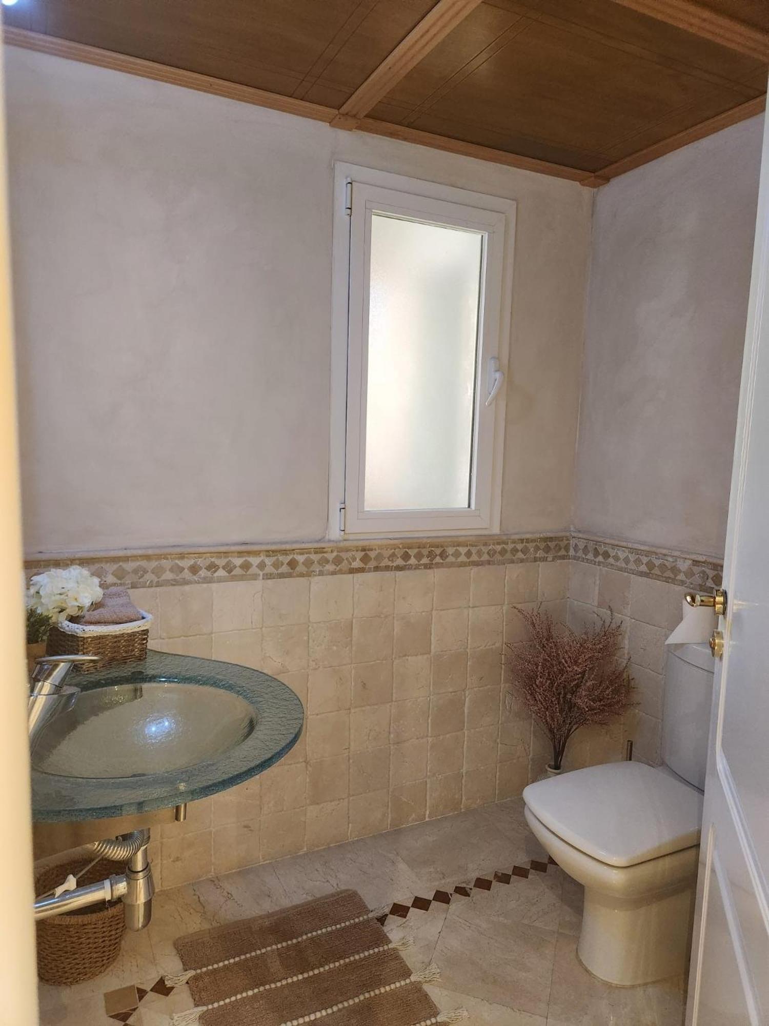 Marbella Vacations - Luxury 2 Bedroom Apartment, Sierra Blanca, Marbella - Property Image 15
