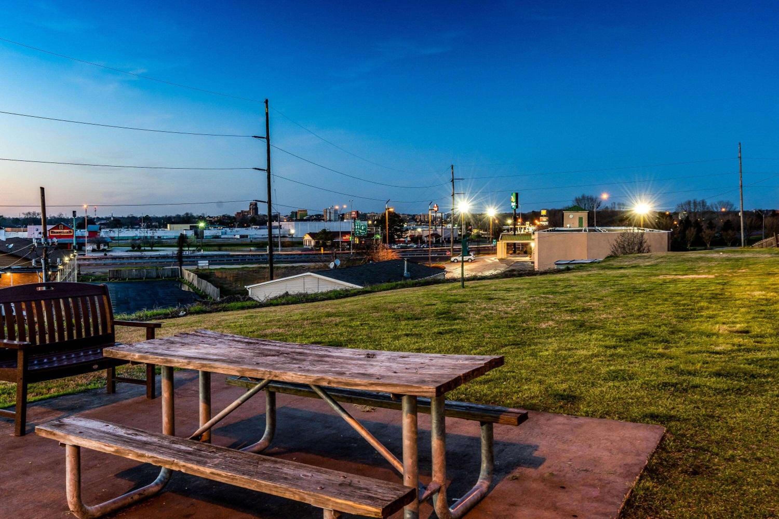 Meridian Vacations - Baymont by Wyndham Meridian - Property Image 2