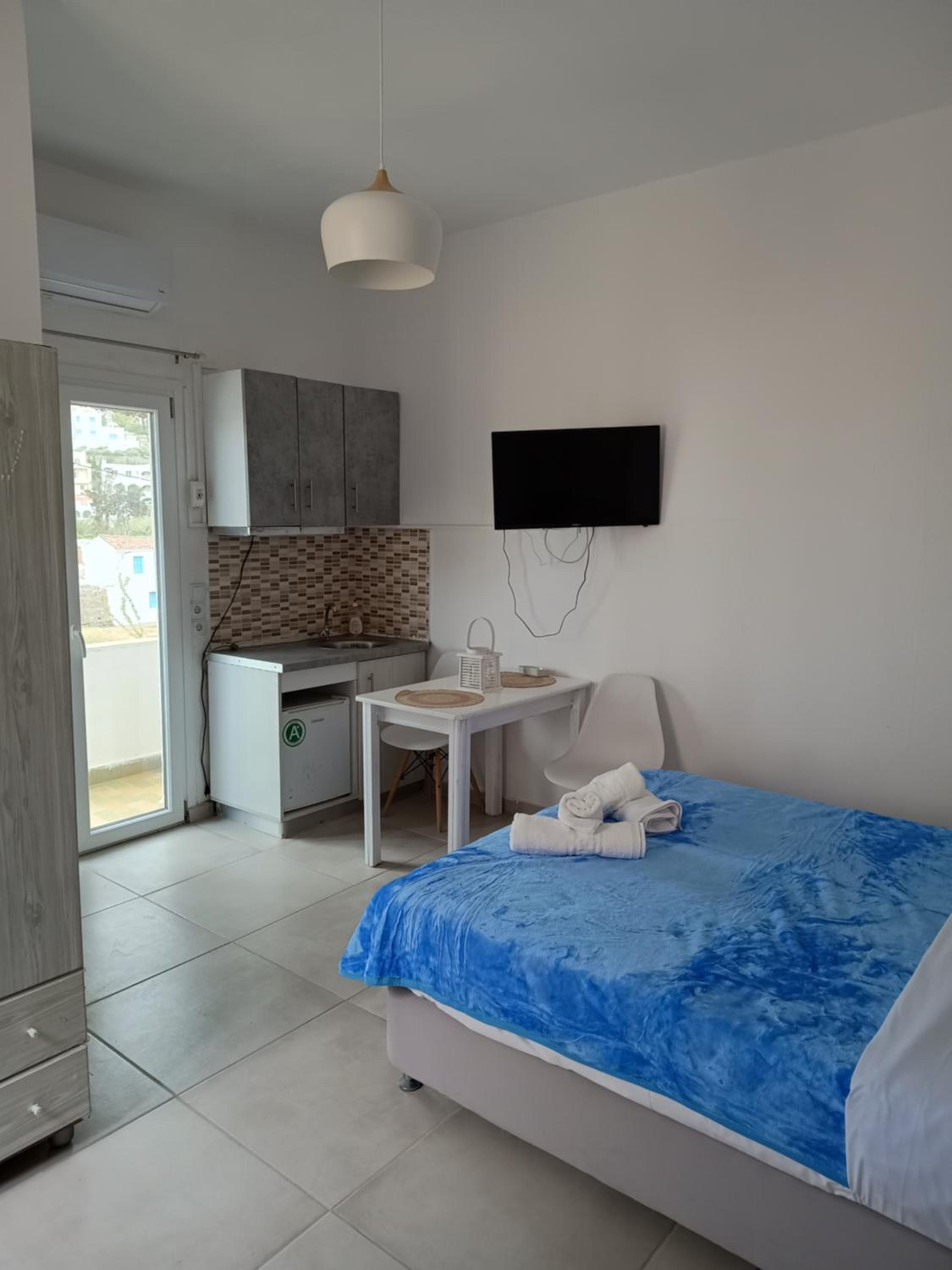 Iokasti studios photo 5