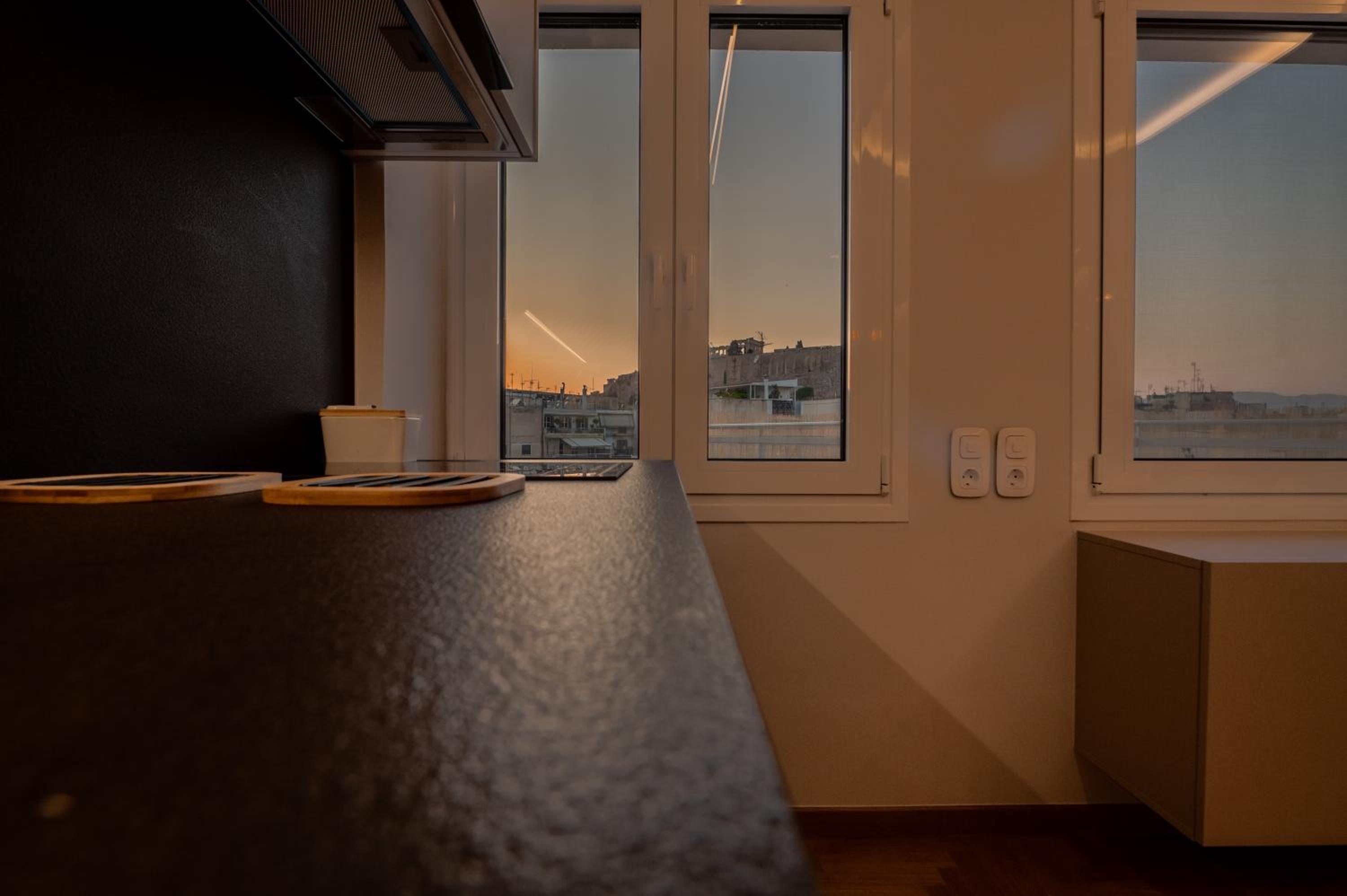 Unique 2BR Penthouse with Stunning Acropolis View