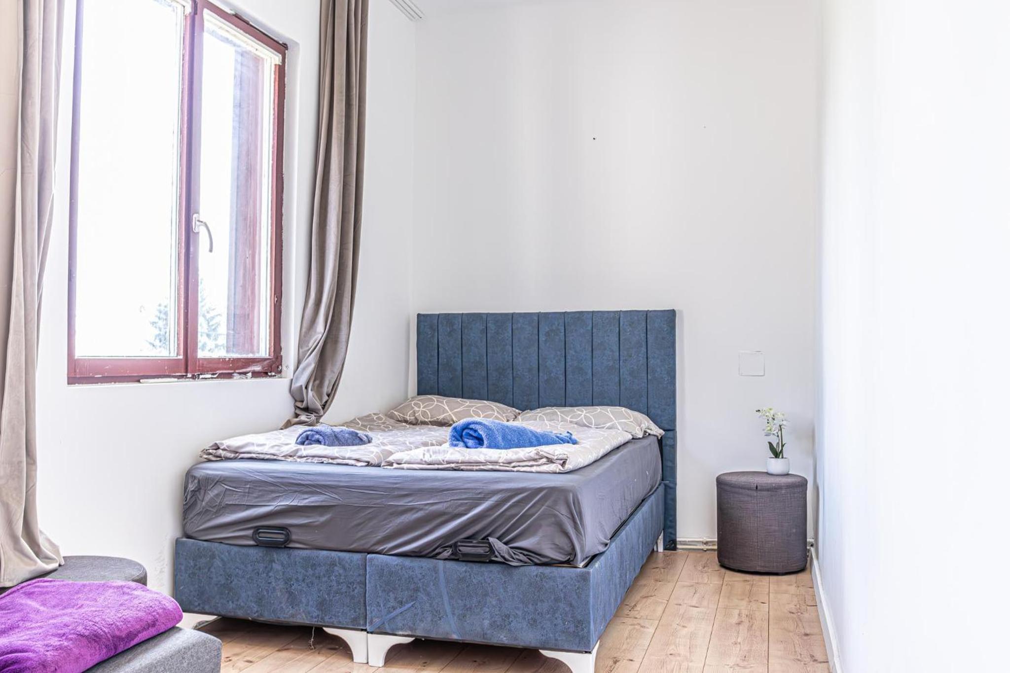 Comfy Rooms in Shared villa with Terrace and Garden