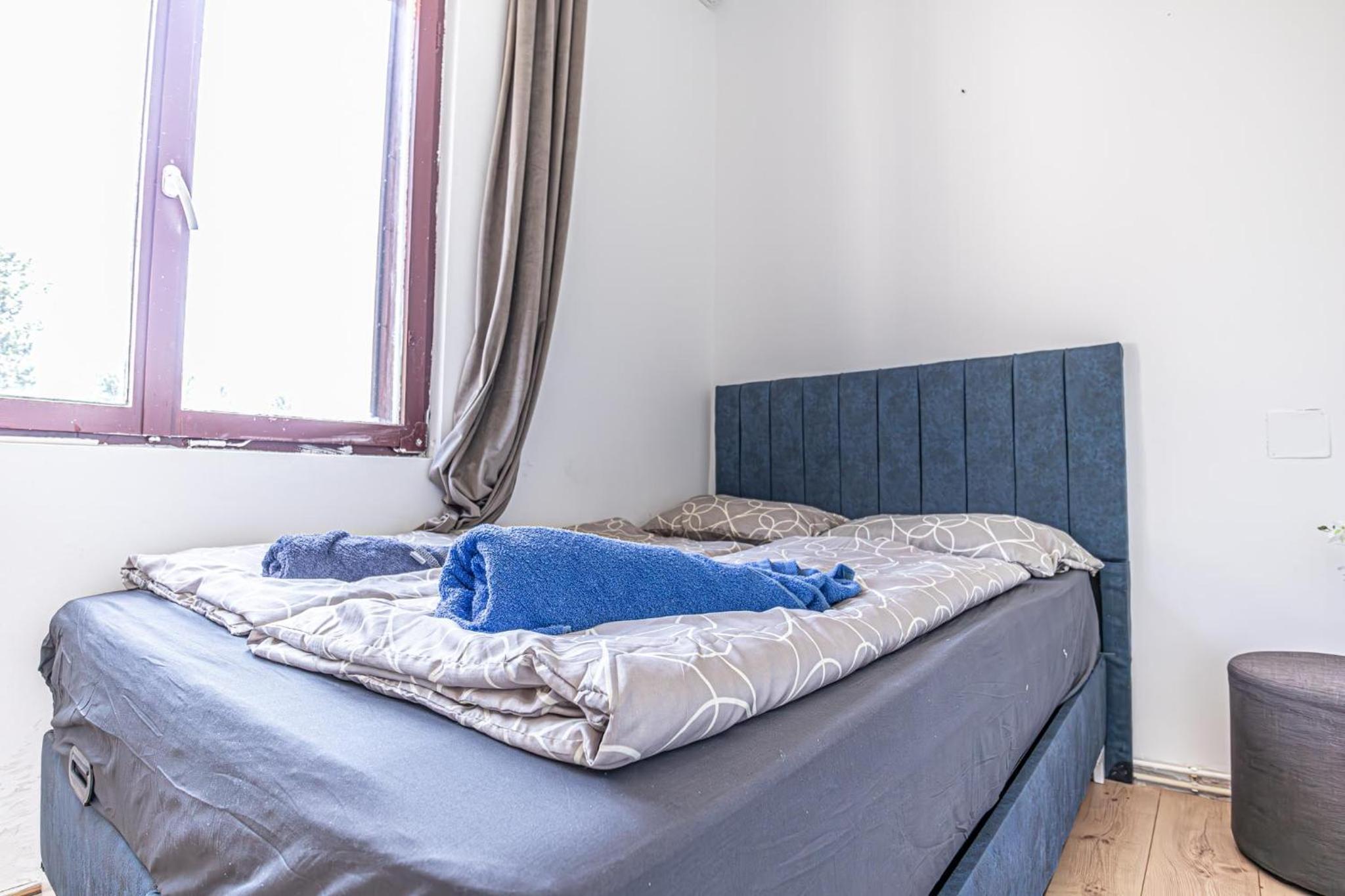 Comfy Rooms in Shared villa with Terrace and Garden