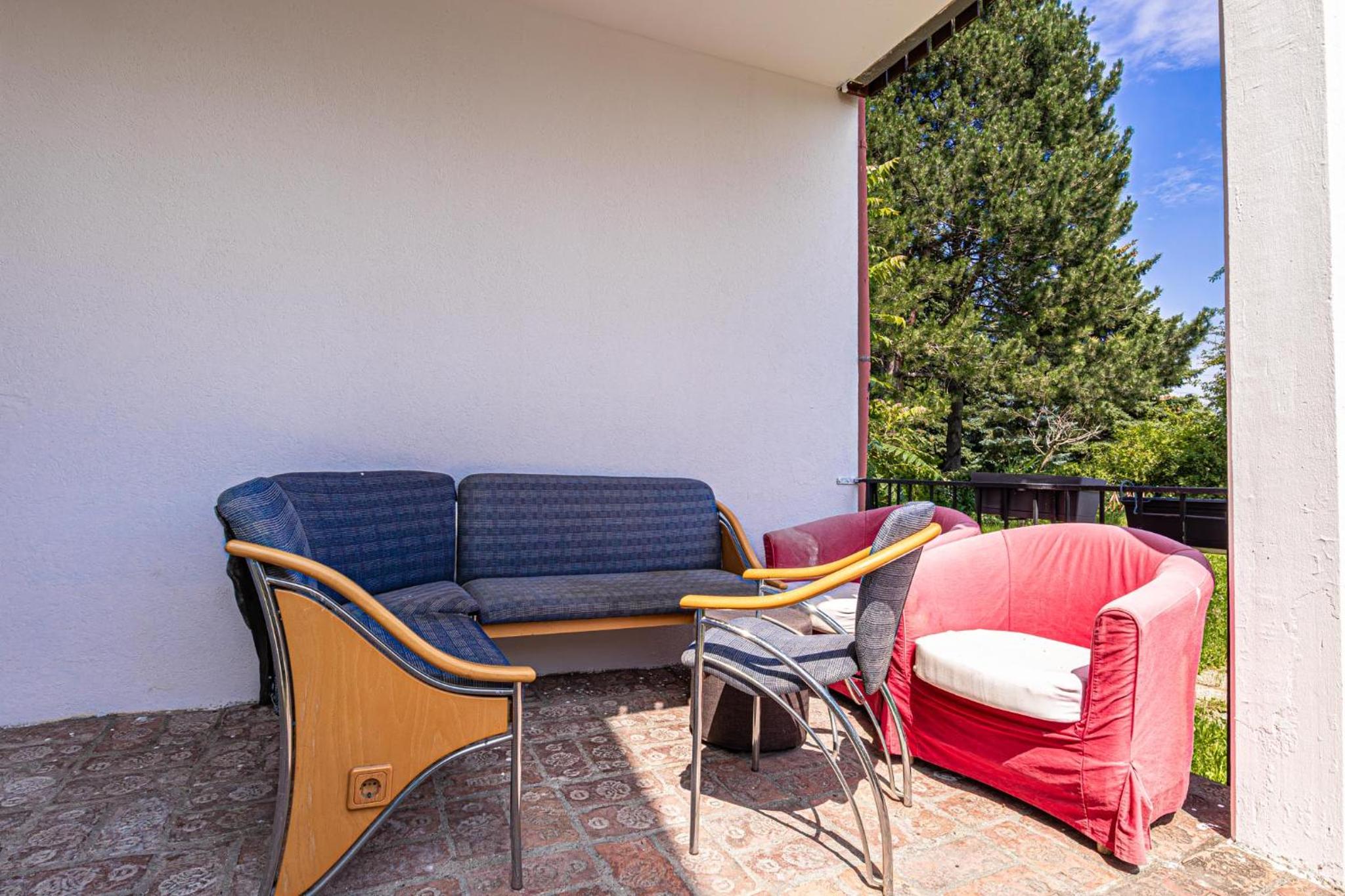 Comfy Rooms in Shared villa with Terrace and Garden