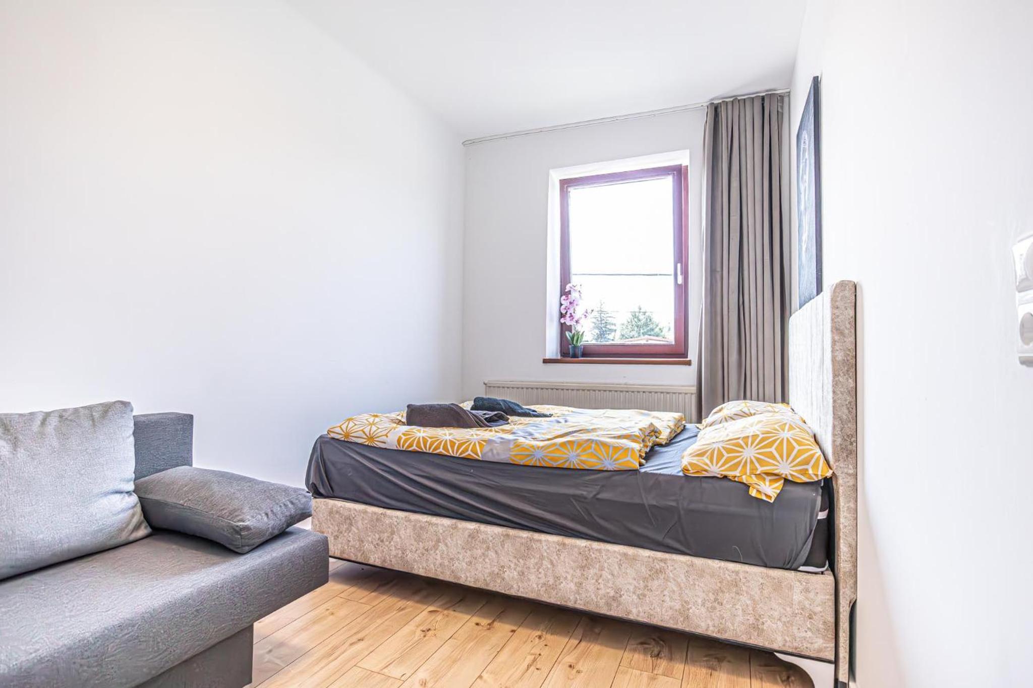 Comfy Rooms in Shared villa with Terrace and Garden