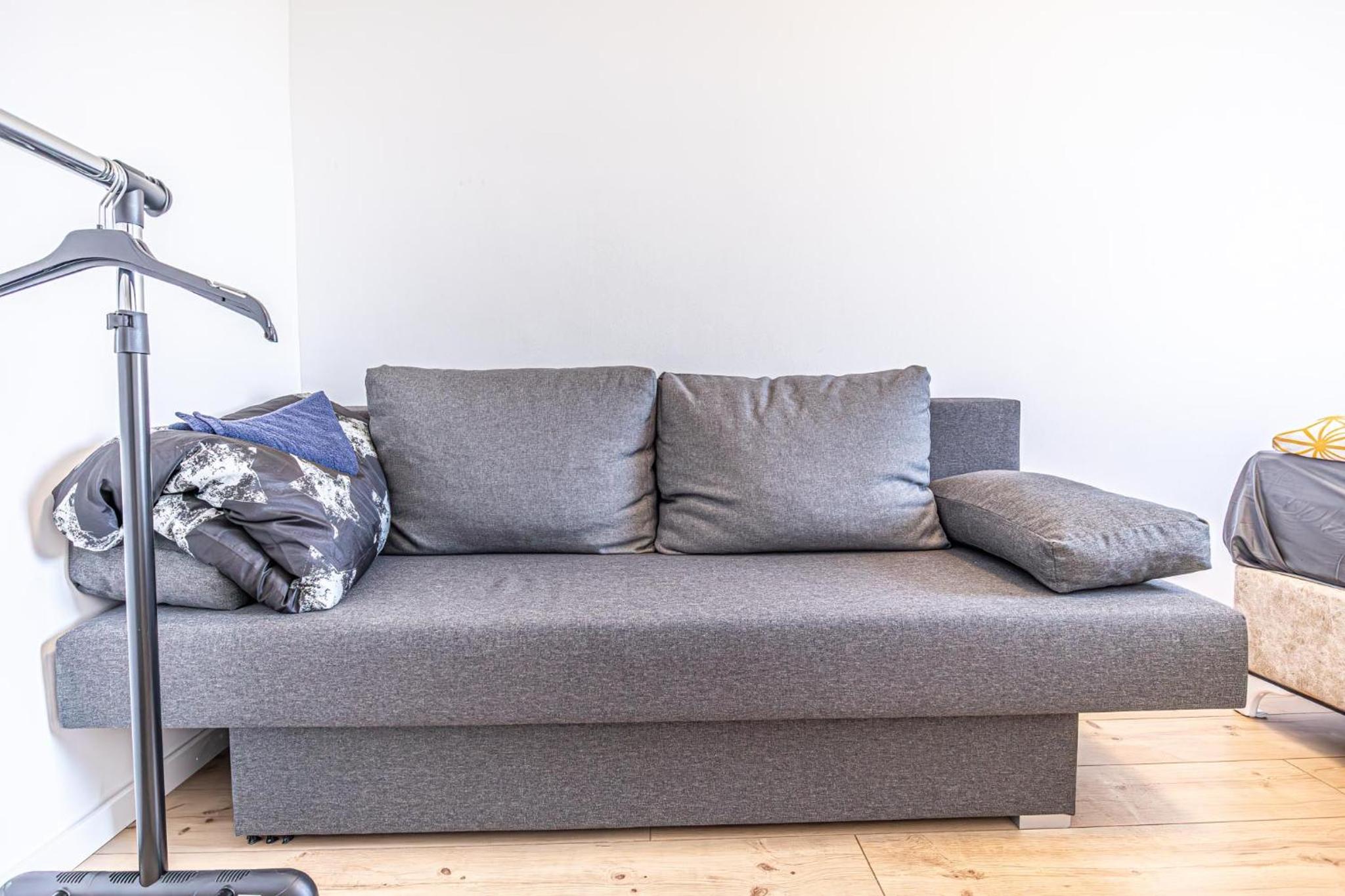 Comfy Rooms in Shared villa with Terrace and Garden