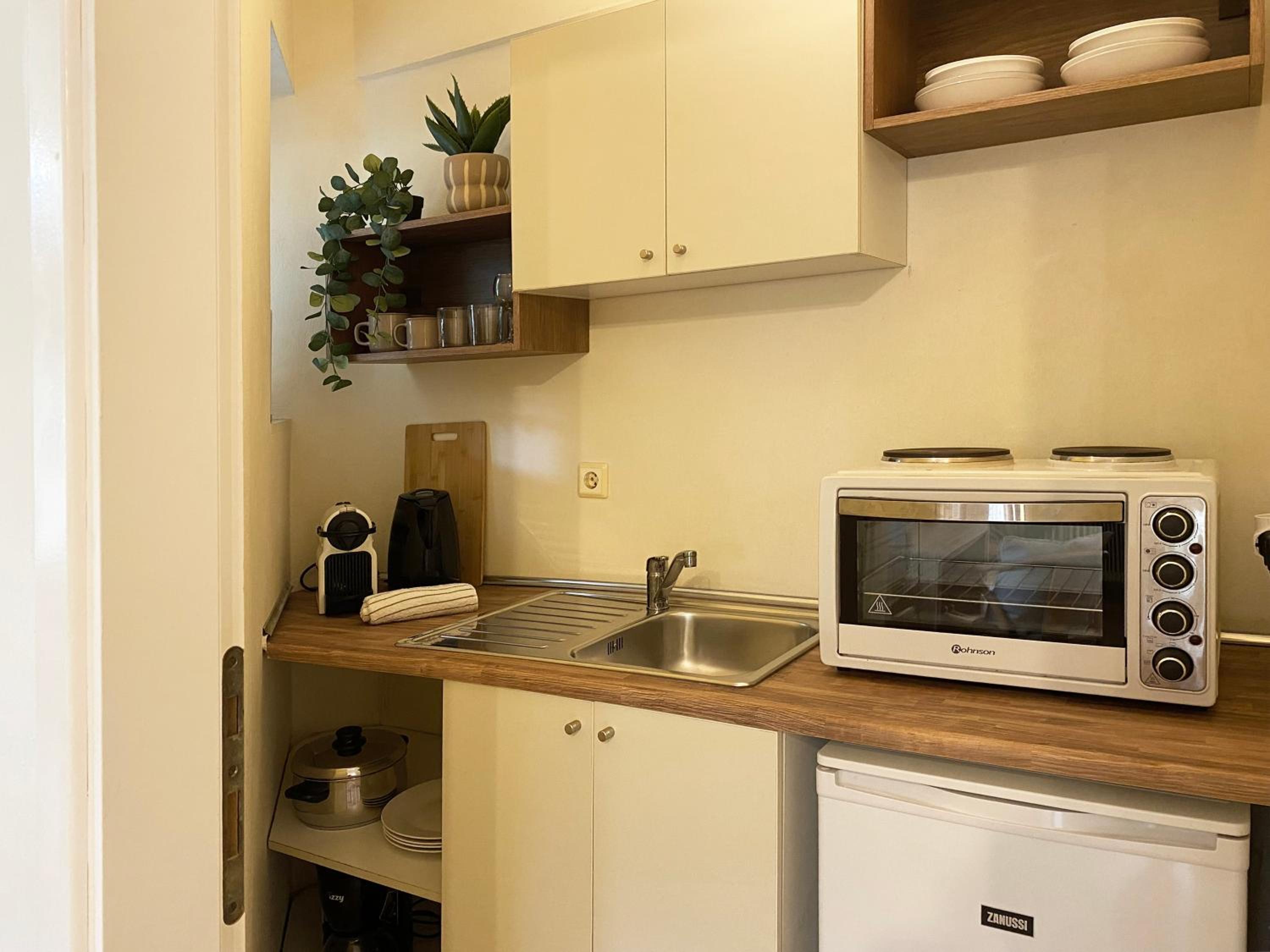 Calm Cove One-Bedroom Home Glyfada