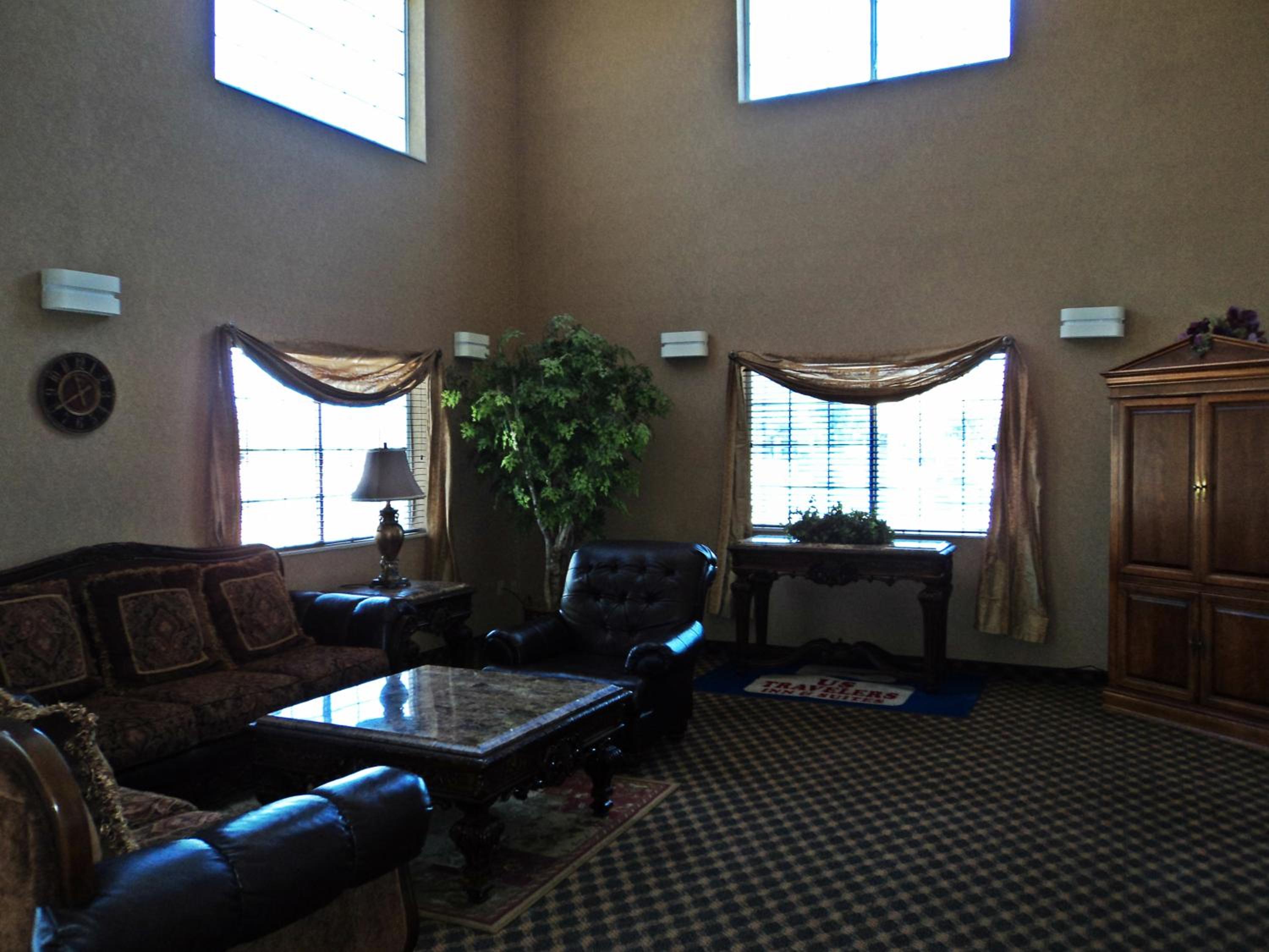 Carlsbad Vacations - Travelodge by Wyndham Carlsbad NM - Property Image 3
