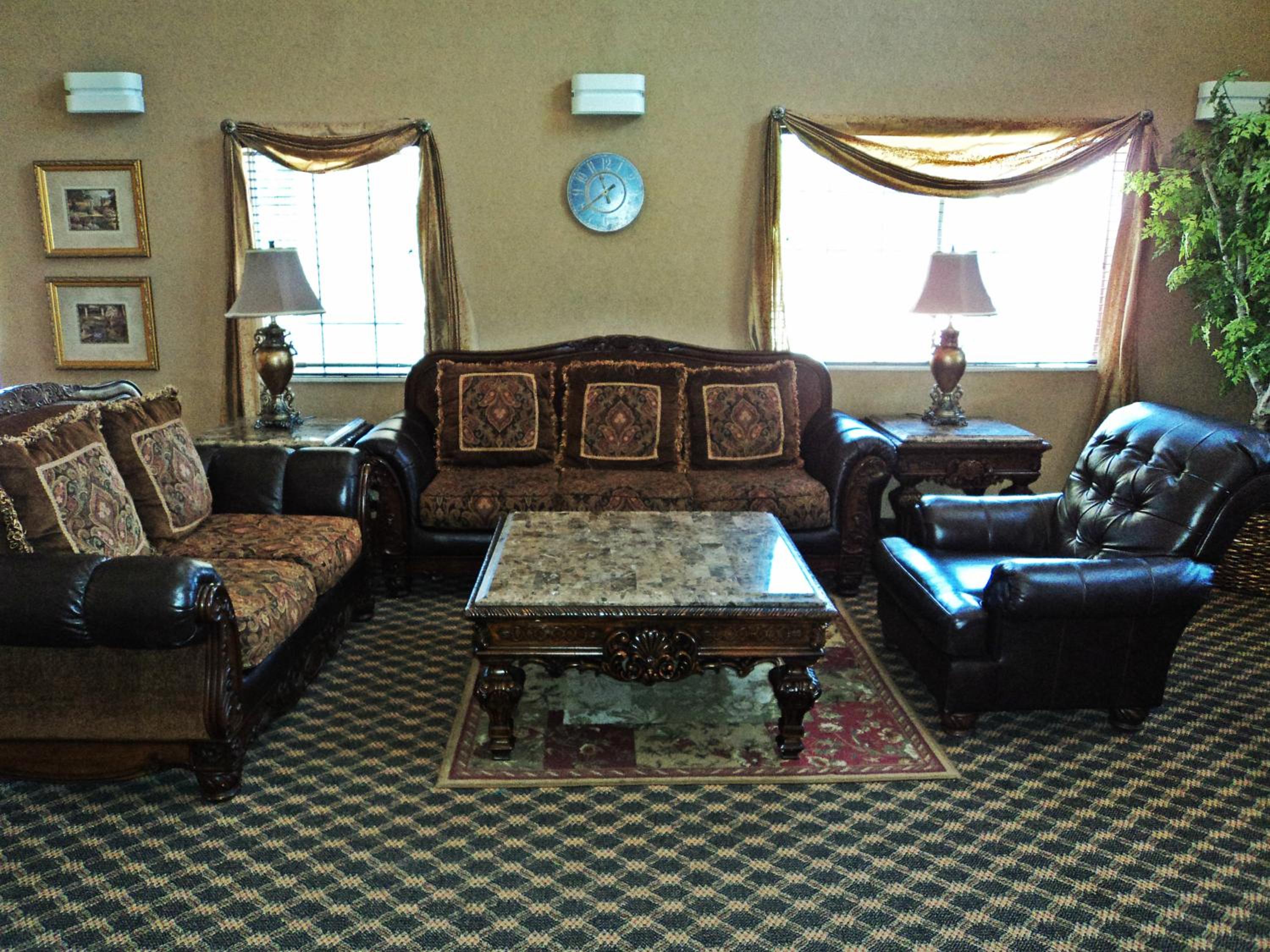 Carlsbad Vacations - Travelodge by Wyndham Carlsbad NM - Property Image 4