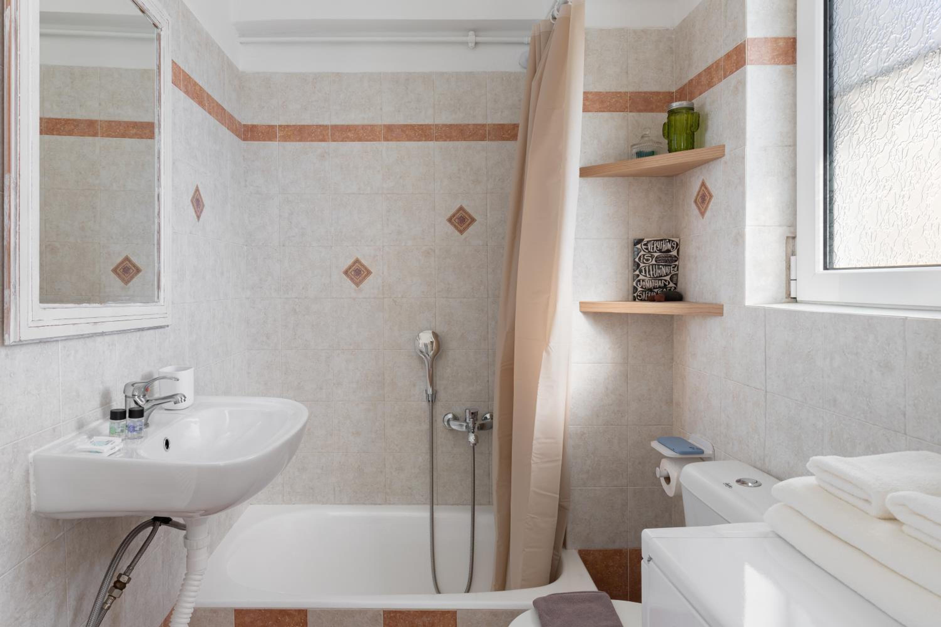 Large terrace studio photo 5