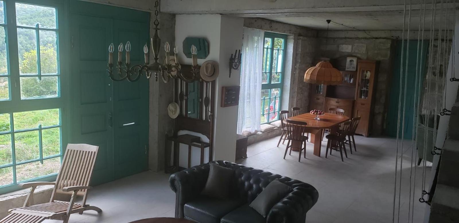 Isiani Guesthouse