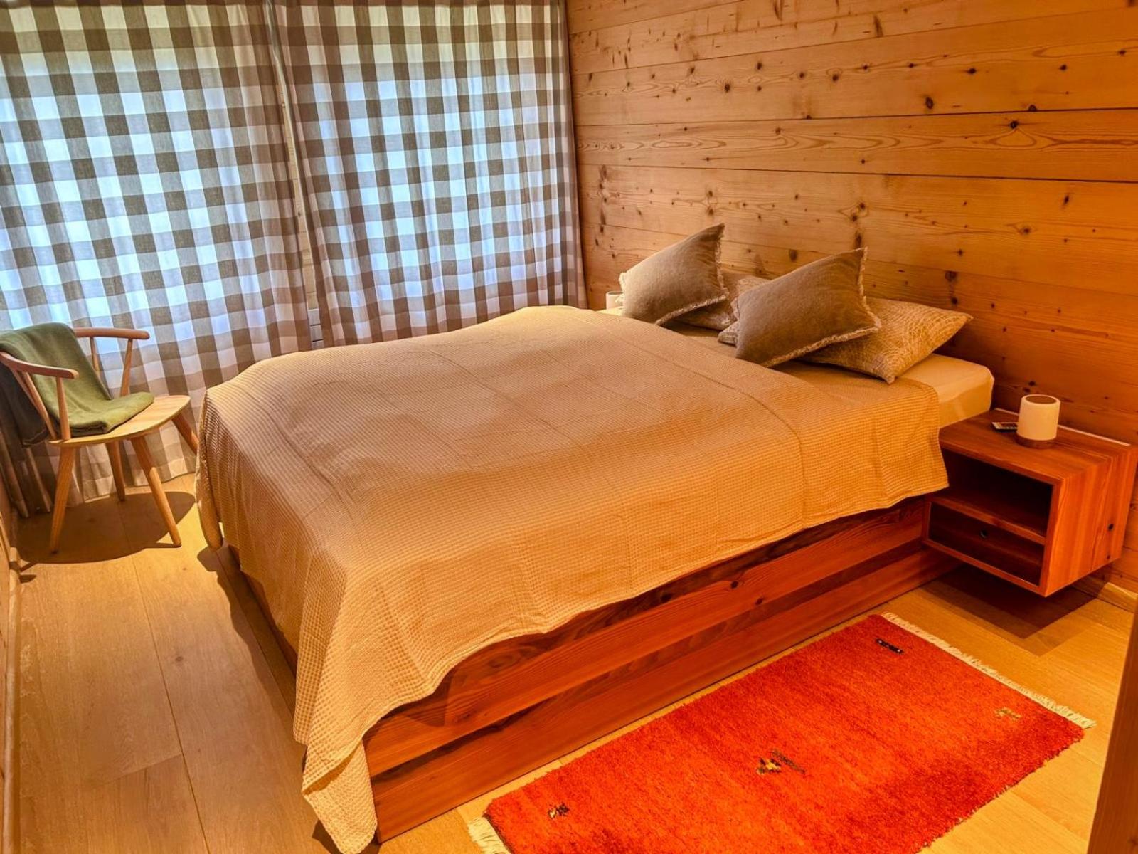 Swiss Mountain-Valley View Lodge