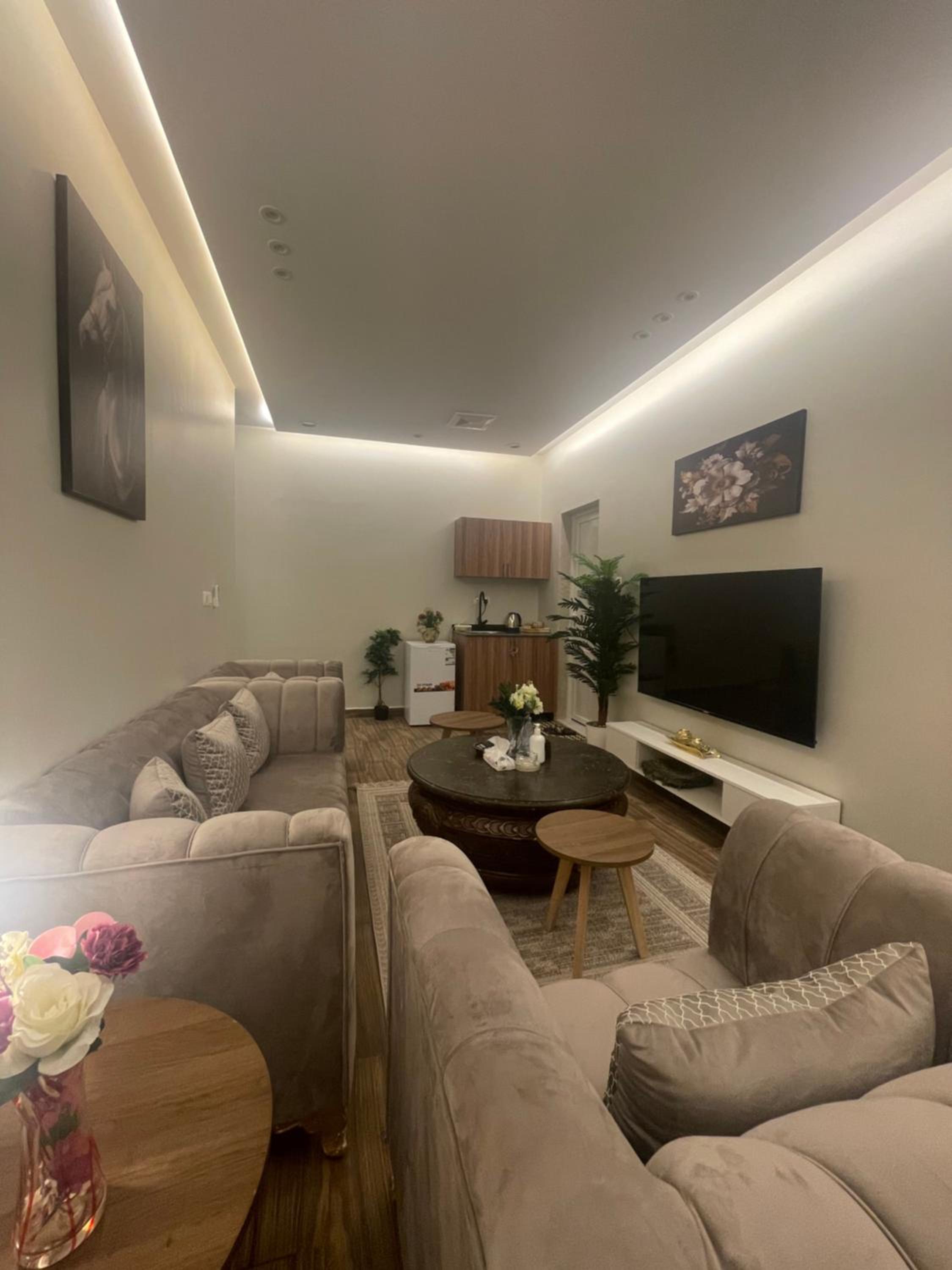 Tranquility meets luxury in Ghirnatah 16